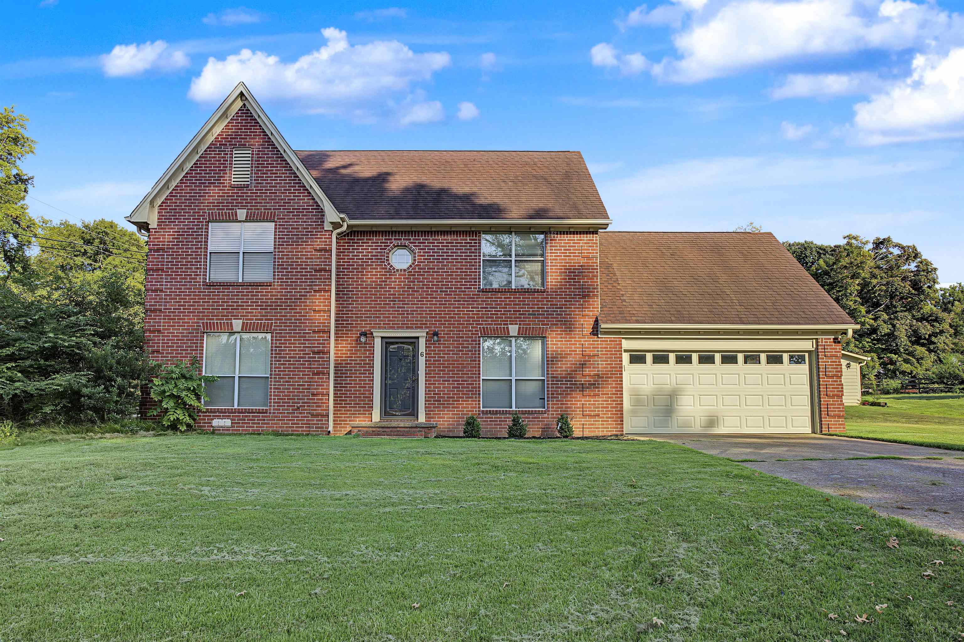 6 Glen Echo Dr Property Photo 3