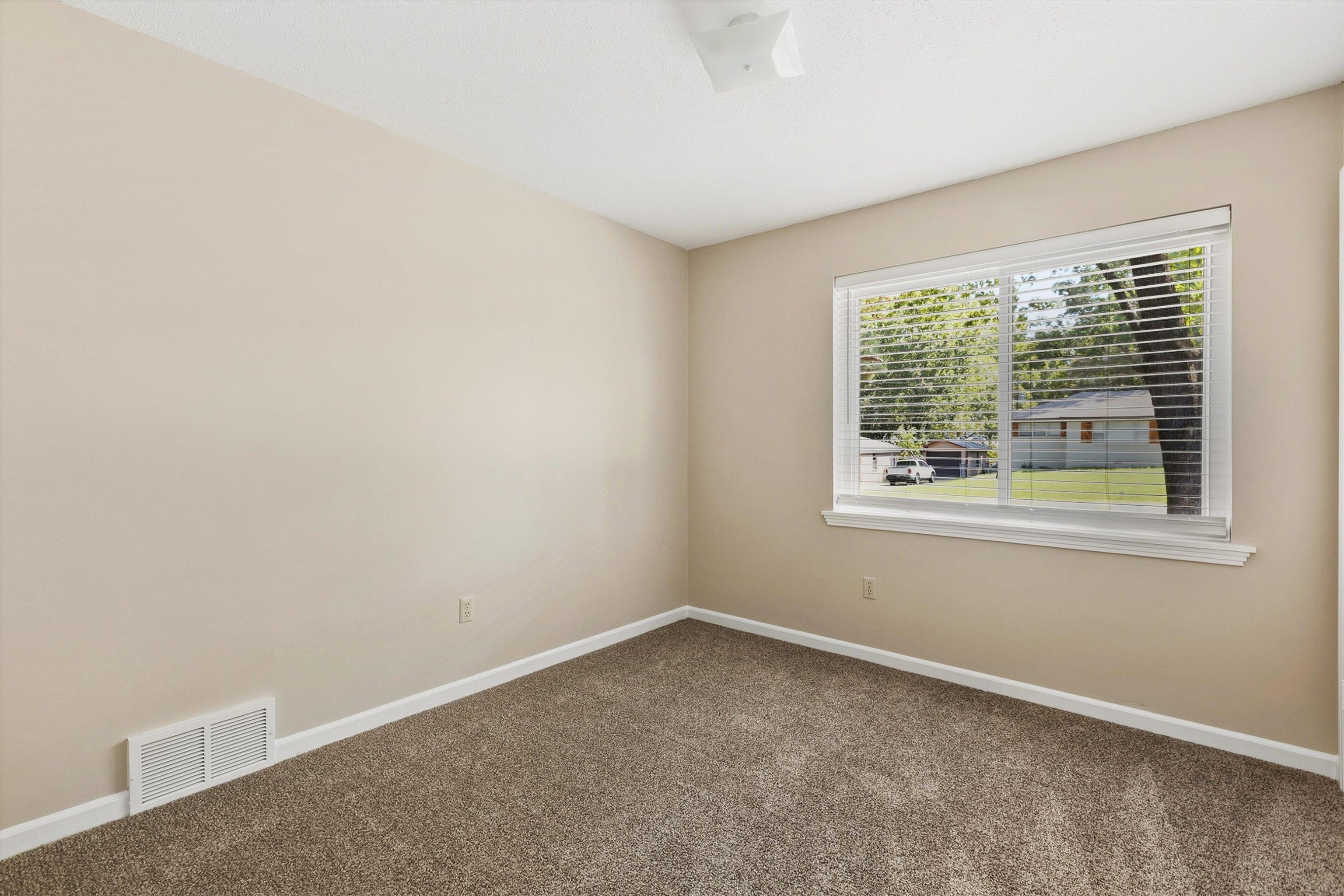 165 East Dr Property Photo 22