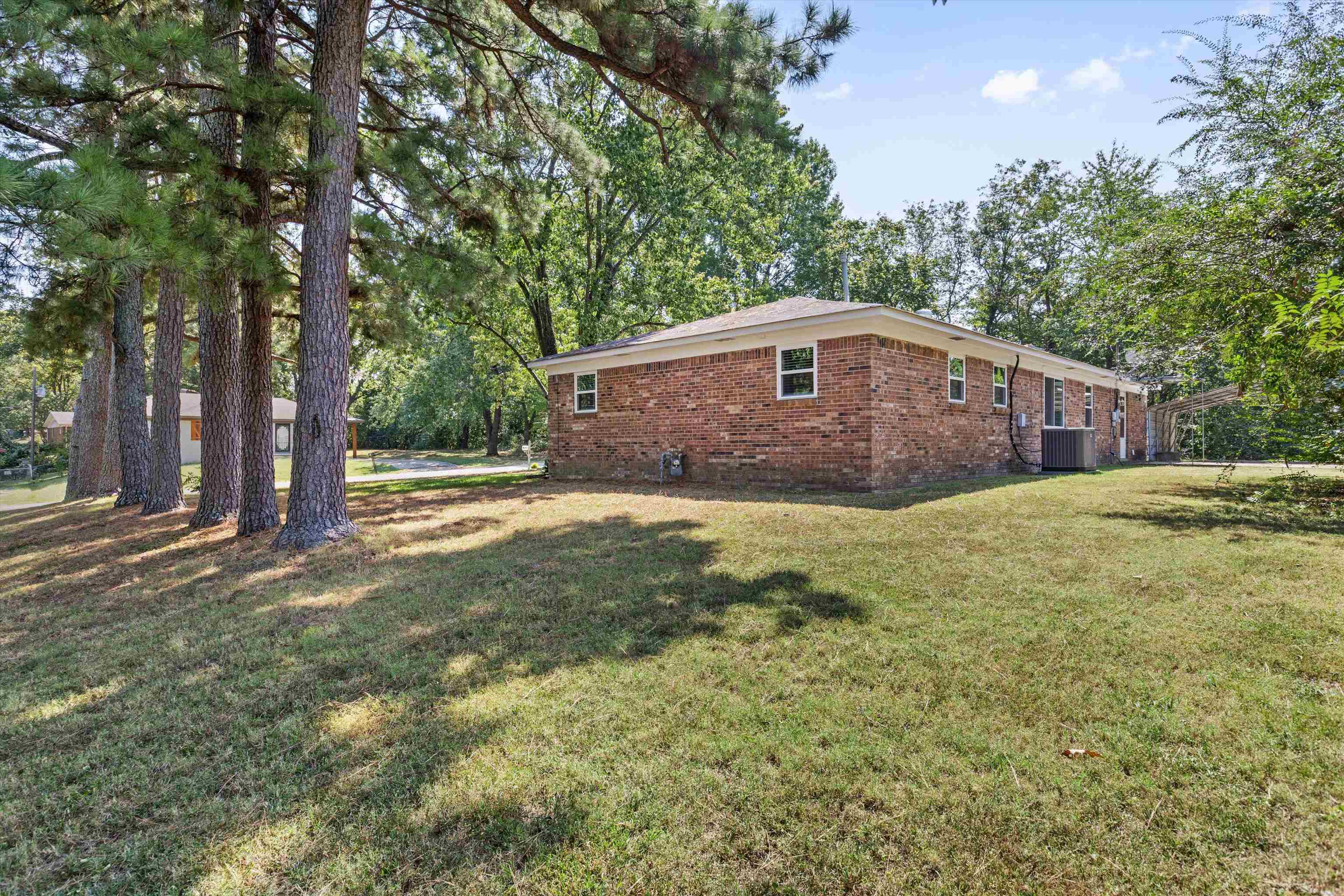 165 East Dr Property Photo 28