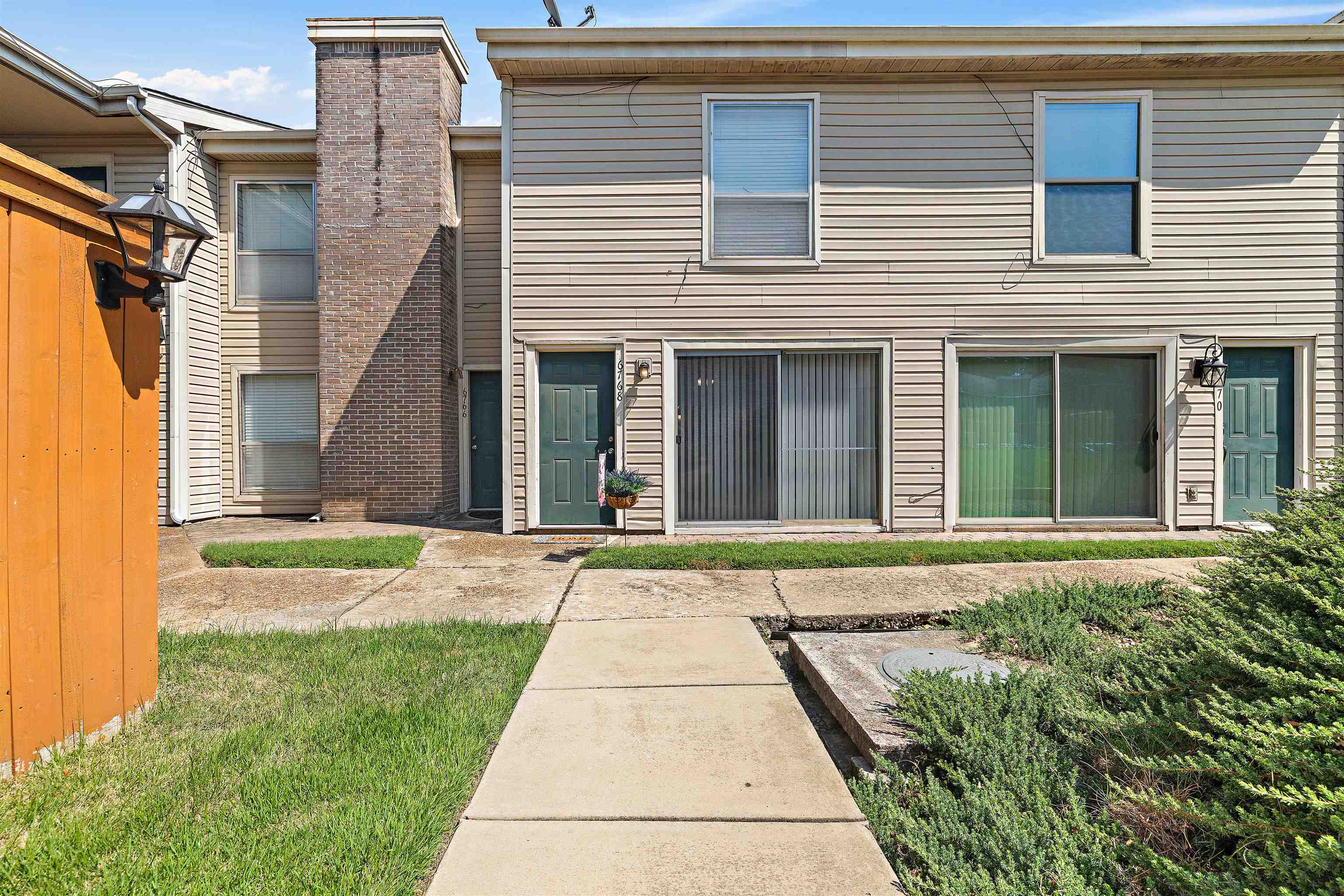 6768 Quail Hollow Ct 6768 Property Photo 3