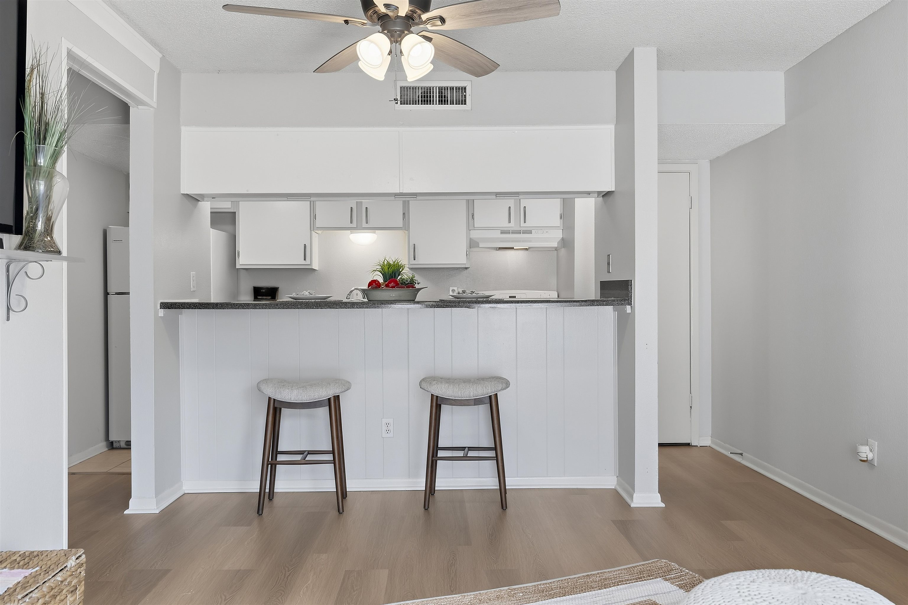 6768 Quail Hollow Ct 6768 Property Photo 9