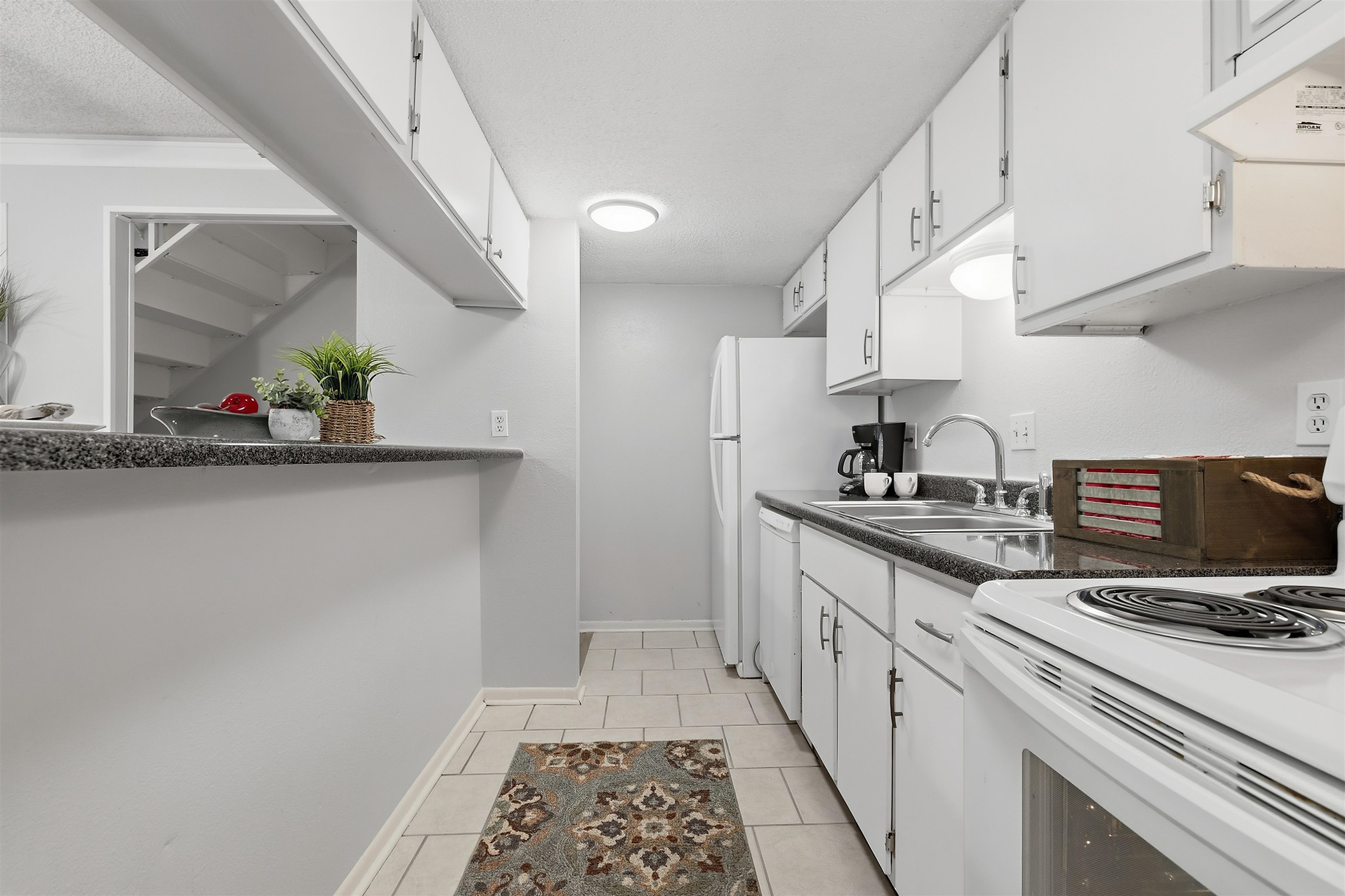 6768 Quail Hollow Ct 6768 Property Photo 10