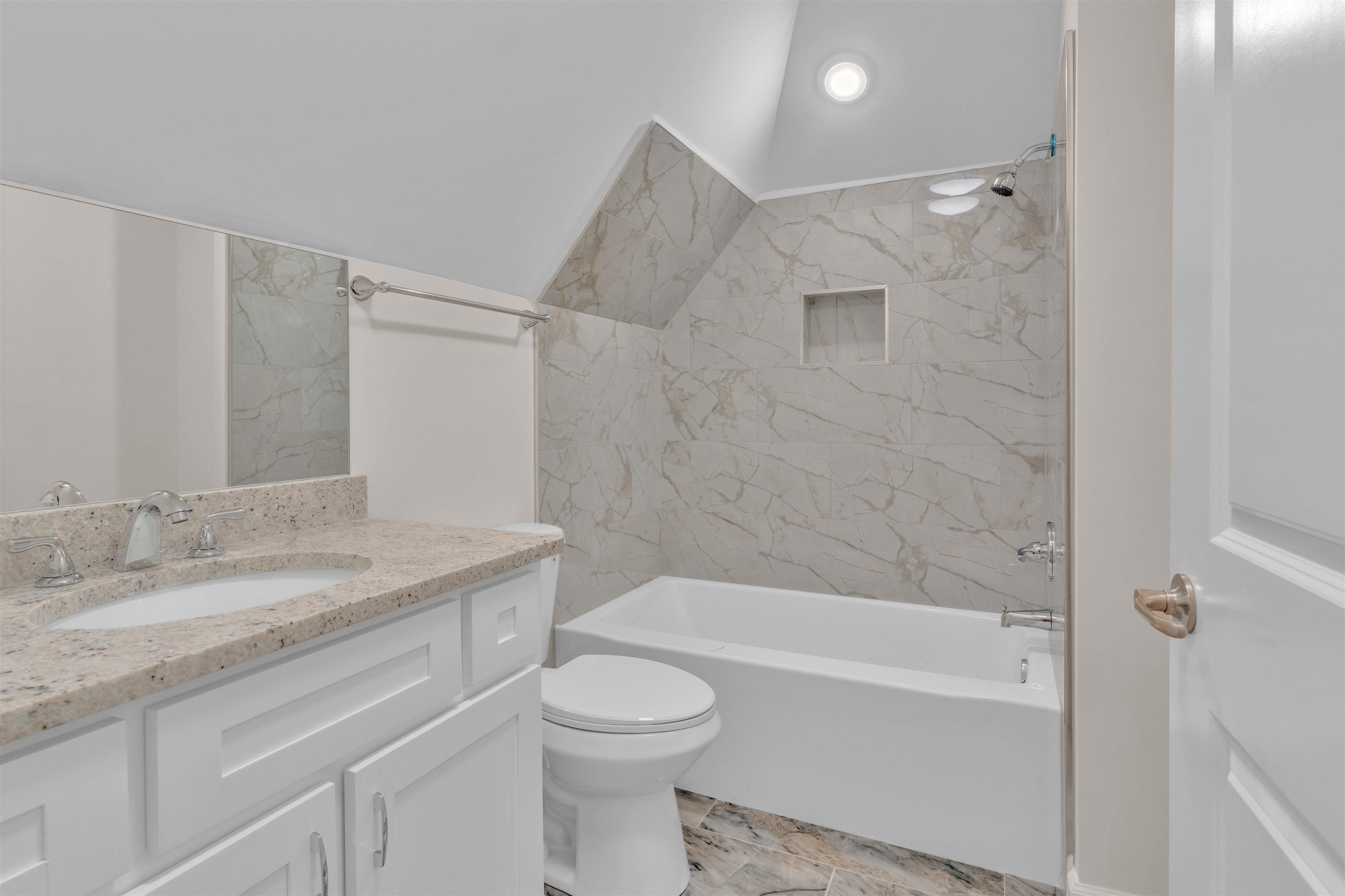 70 West St Property Photo 25