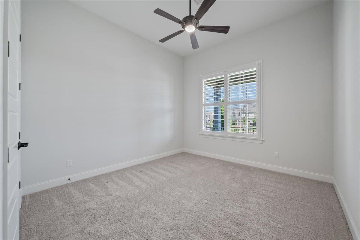 711 Cypress View Cir W Property Photo 23