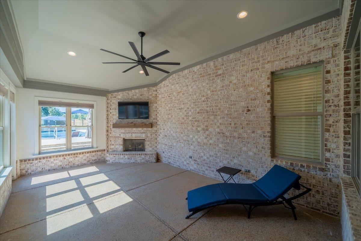 711 Cypress View Cir W Property Photo 33