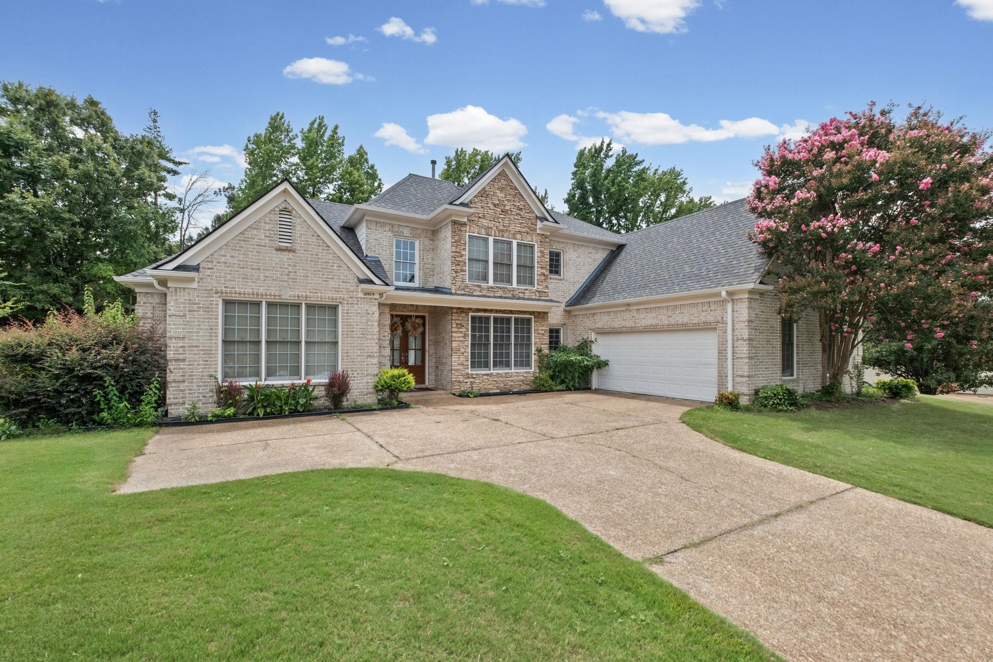 10505 Pisgah Forest Ln Property Photo 1