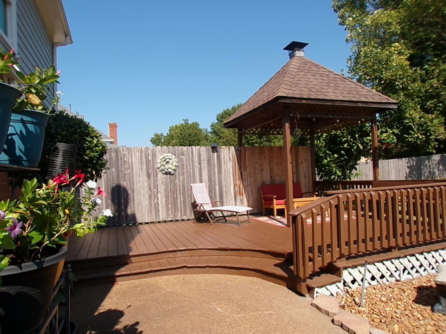8746 Poplar Pike Dr Property Photo 3