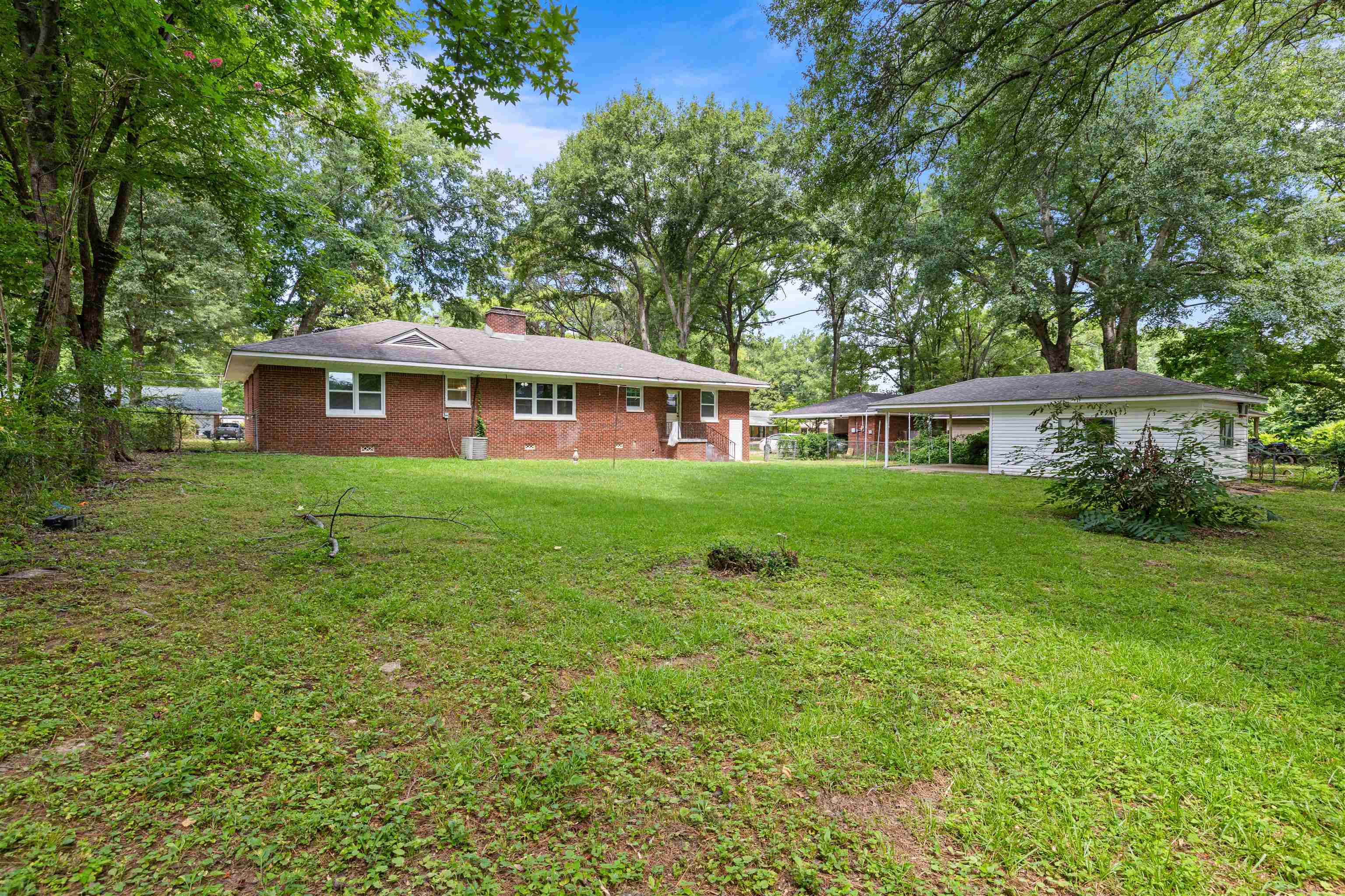 3286 Dogwood Ln Property Photo 4