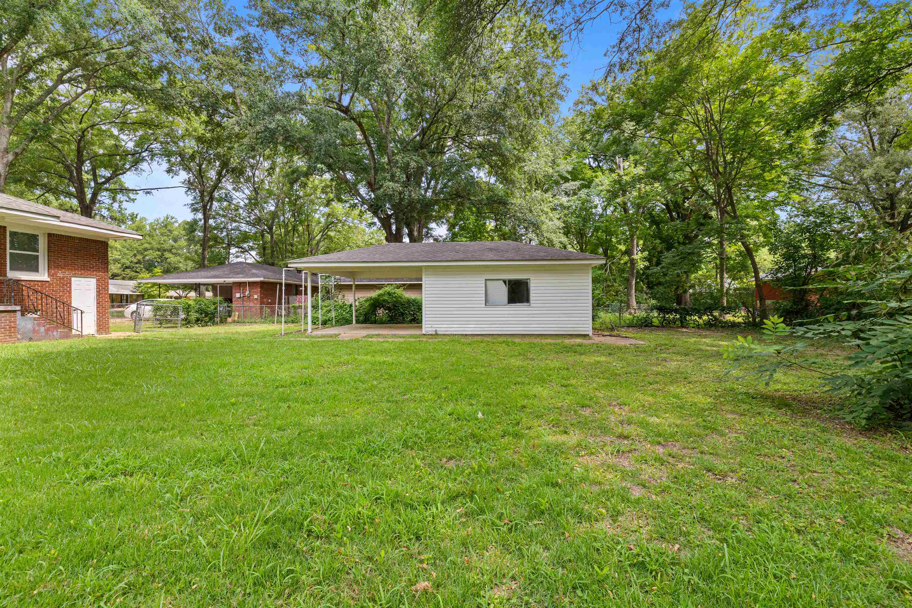 3286 Dogwood Ln Property Photo 5
