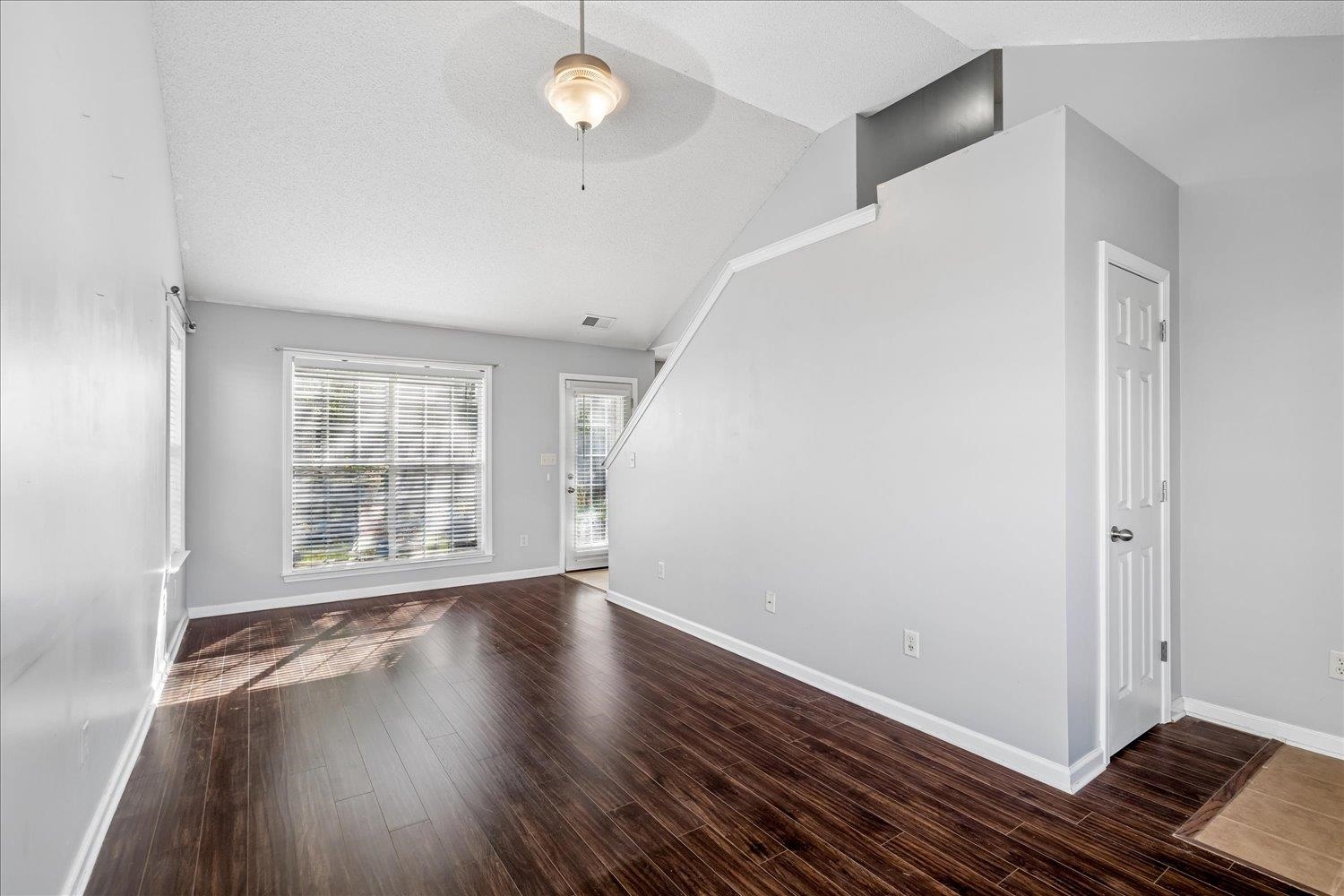 7033 S Wynne Ridge Dr Property Photo 8