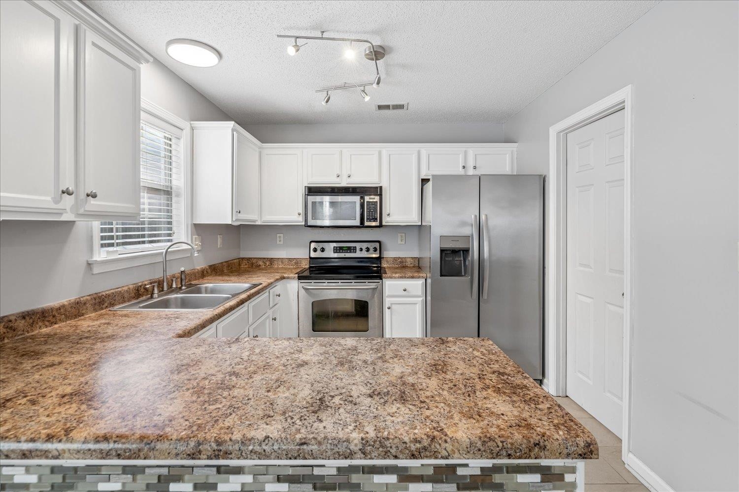 7033 S Wynne Ridge Dr Property Photo 15