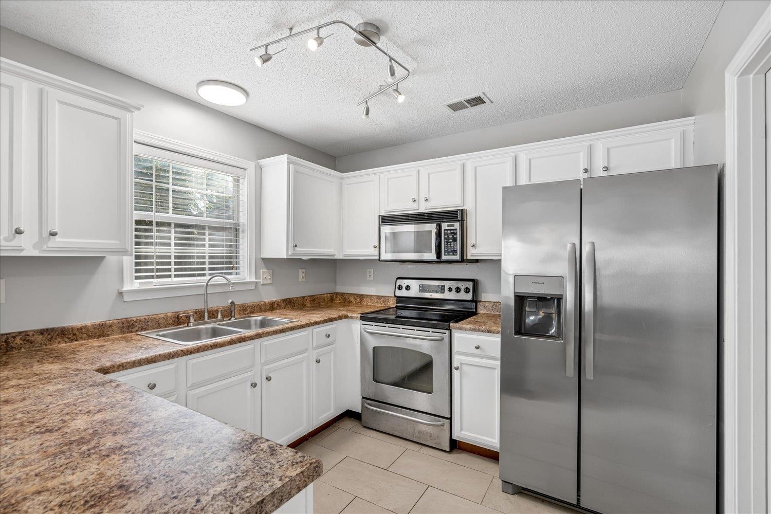 7033 S Wynne Ridge Dr Property Photo 16