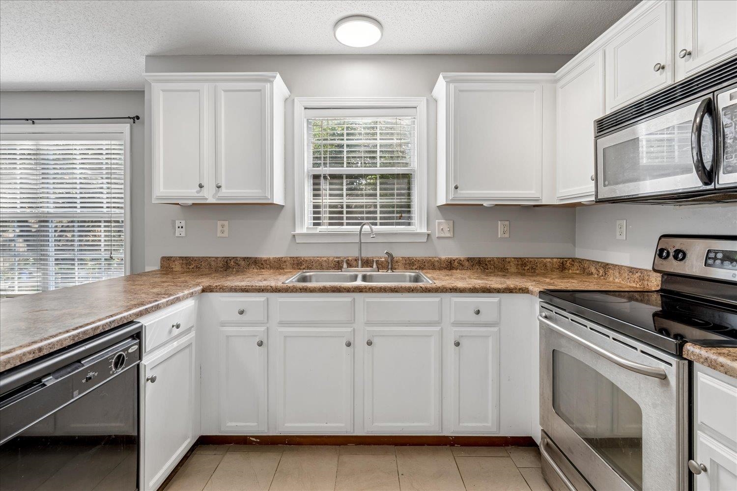 7033 S Wynne Ridge Dr Property Photo 17