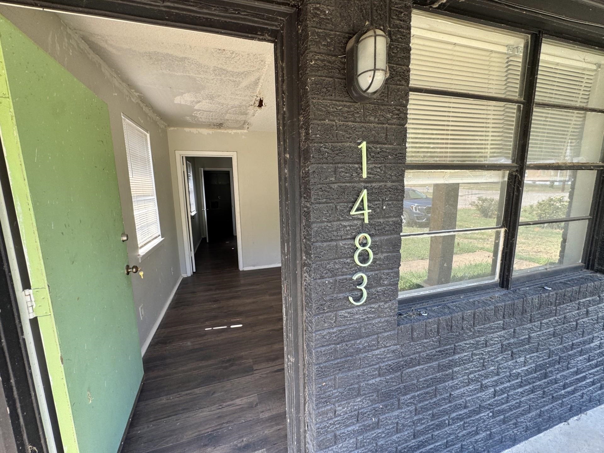 1481 Oaklawn St Property Photo 13