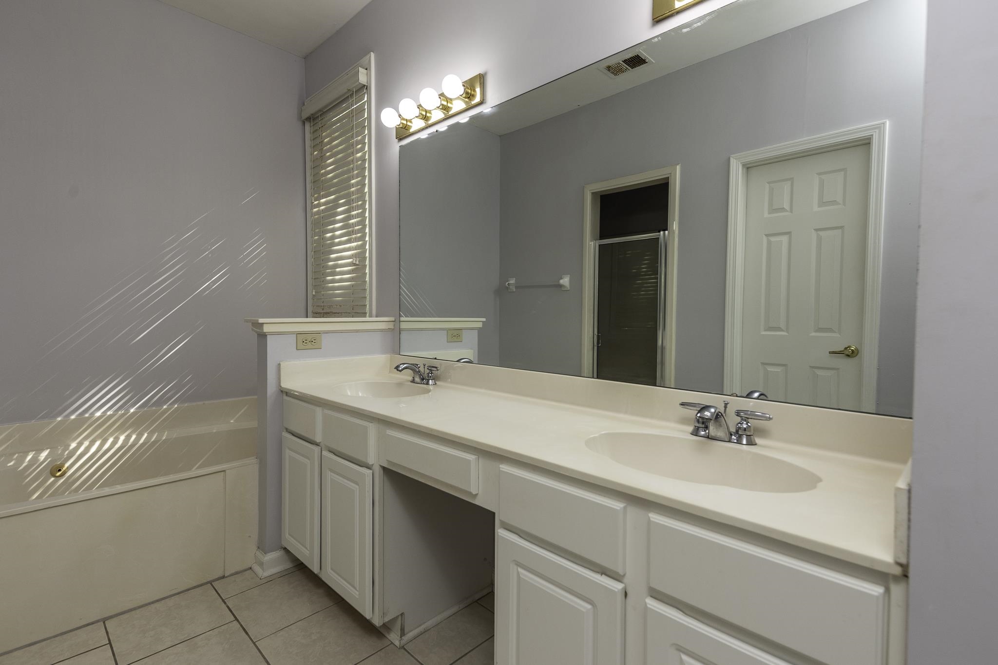 92 Harbor Village Dr Property Photo 11