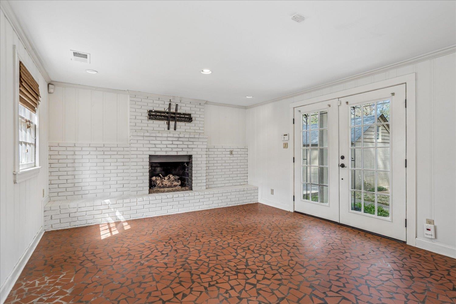 211 Dille Pl Property Photo 12