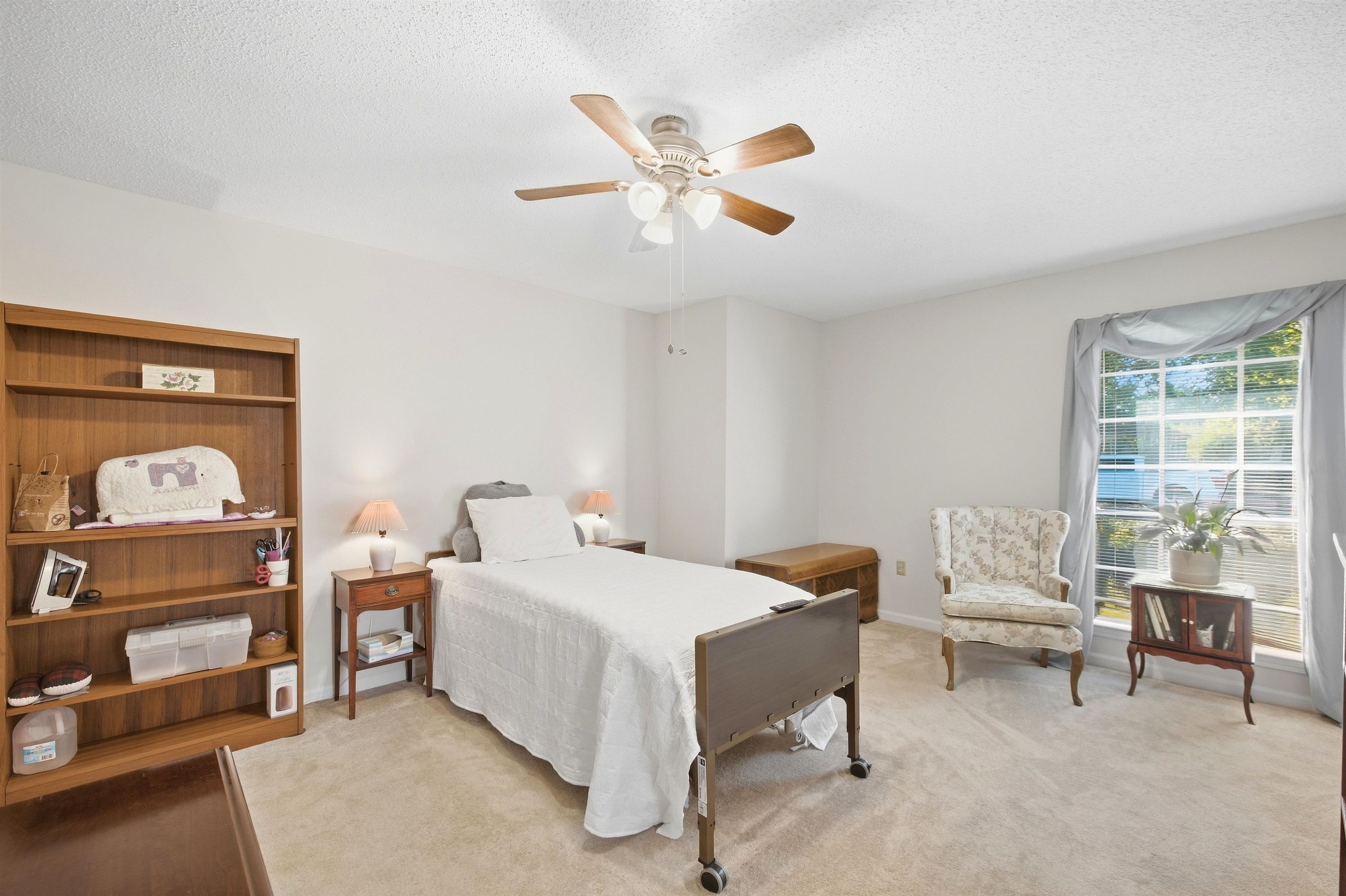 5310 Honeywood Ave Property Photo 20