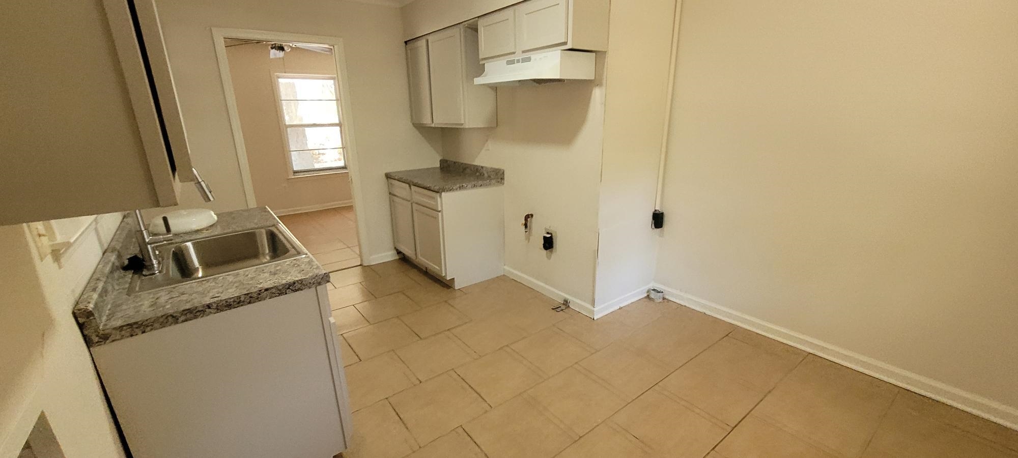3164 Beauchamp Ave Property Photo 12