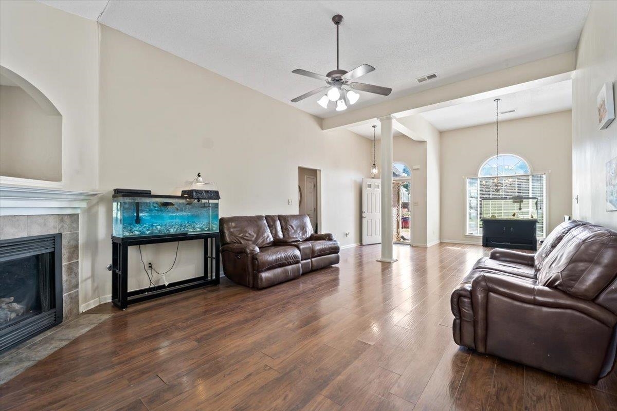 9562 Misty Knoll Dr Property Photo 10