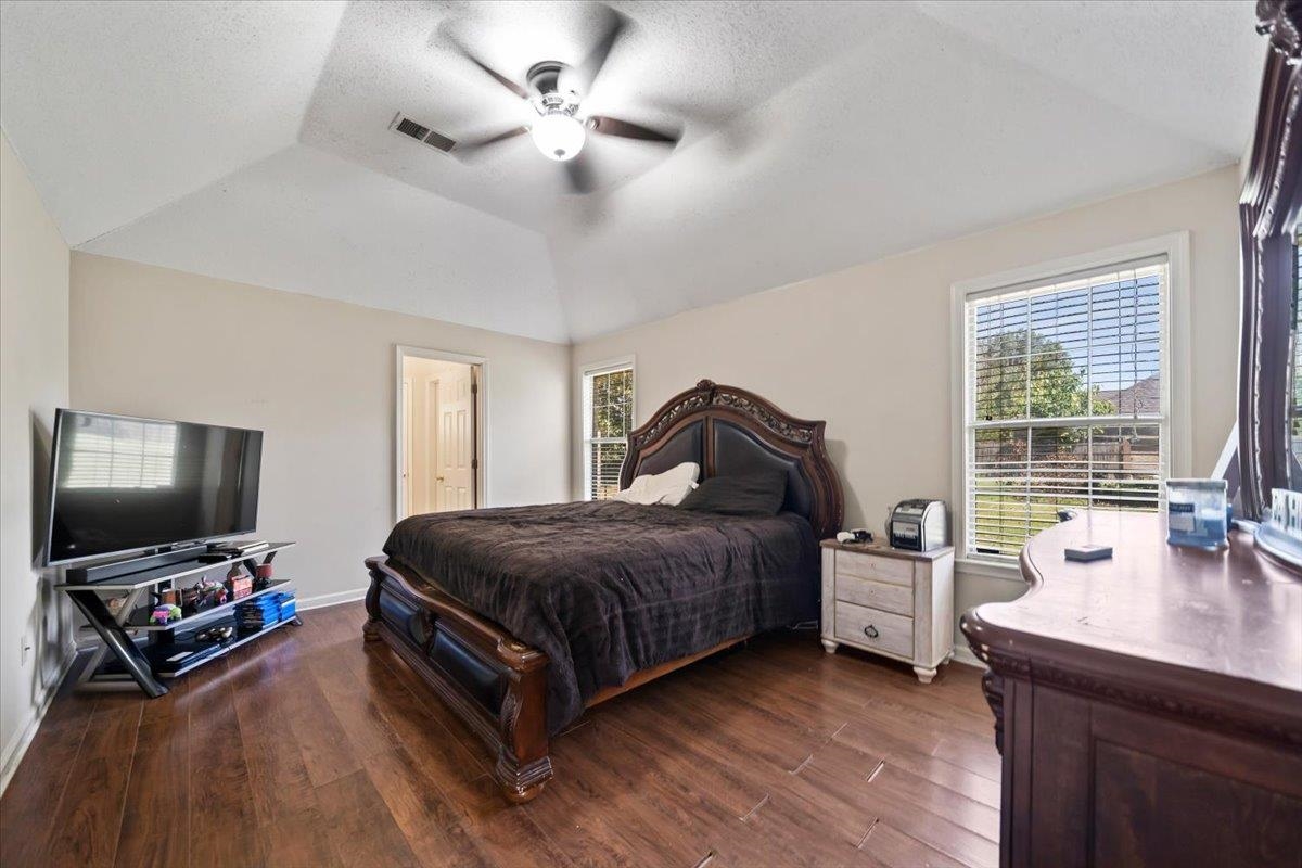 9562 Misty Knoll Dr Property Photo 16