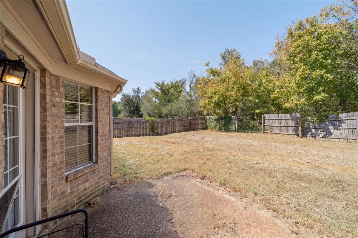 9562 Misty Knoll Dr Property Photo 24