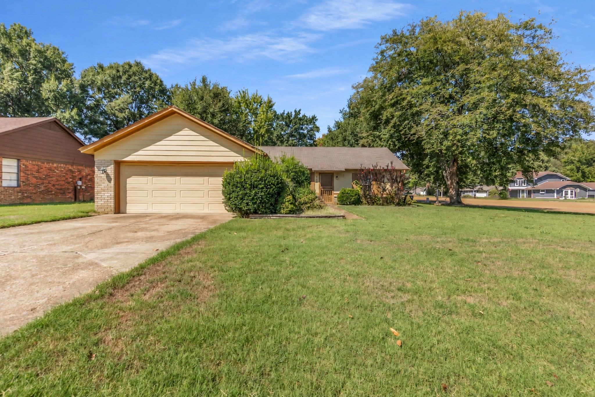 2391 Barbaro Dr Property Photo 2
