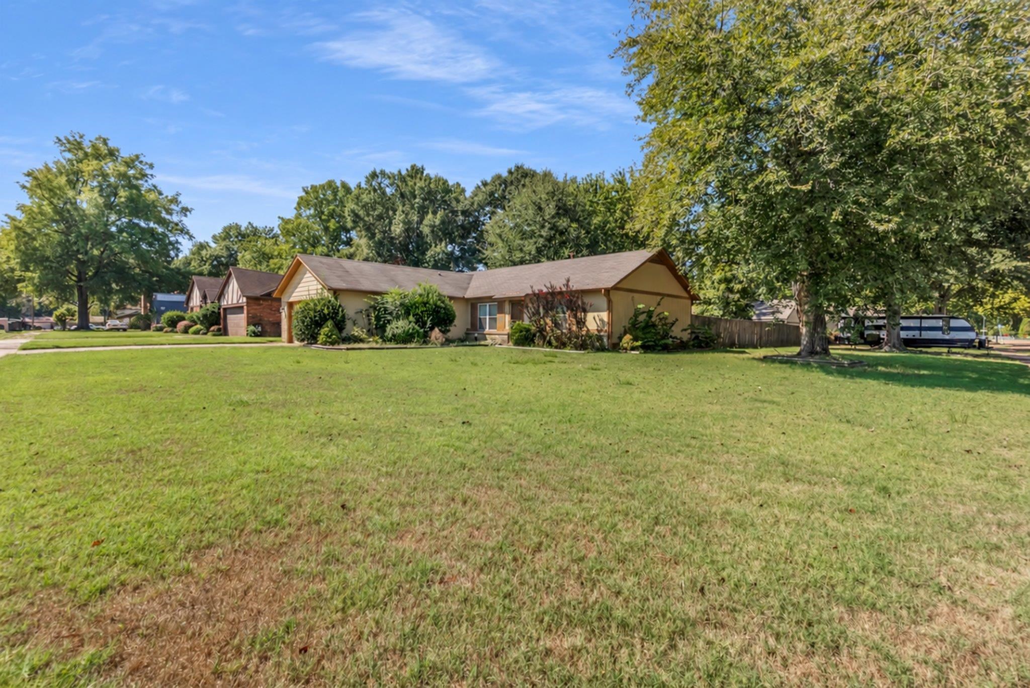 2391 Barbaro Dr Property Photo 3