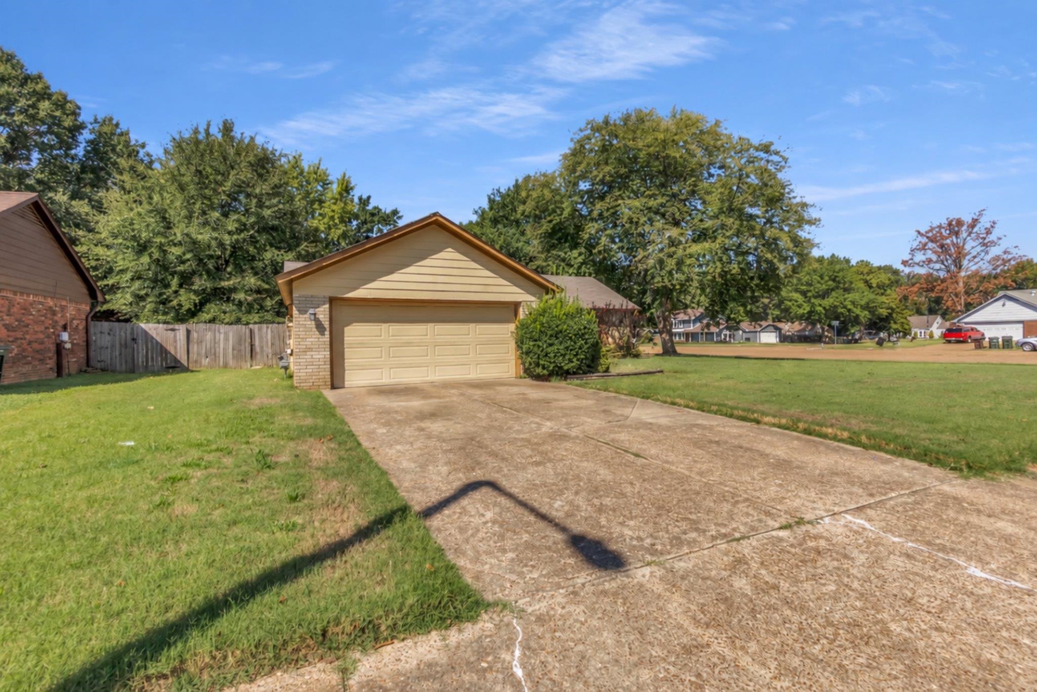 2391 Barbaro Dr Property Photo 5