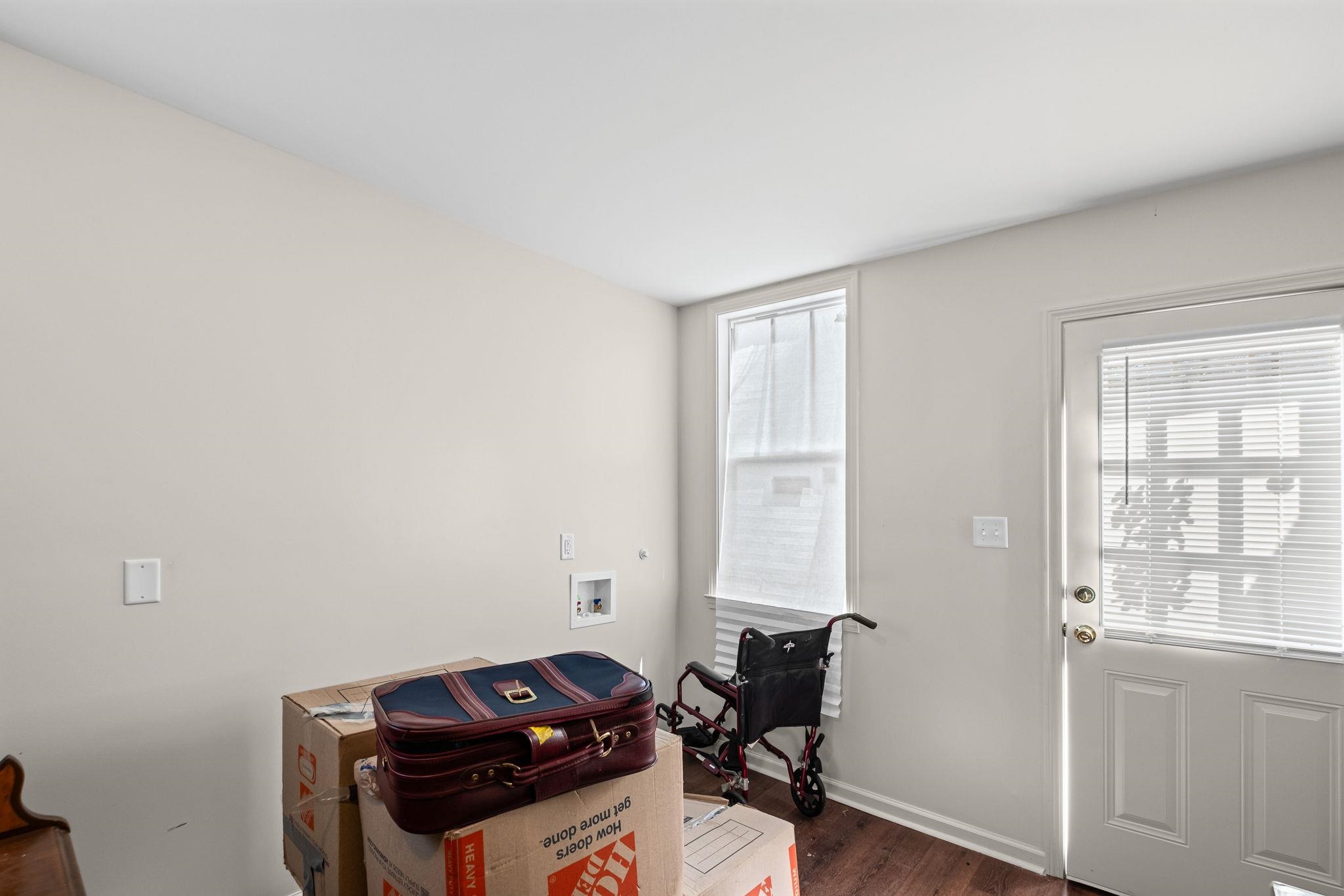 615 E Mallory Ave Property Photo 21