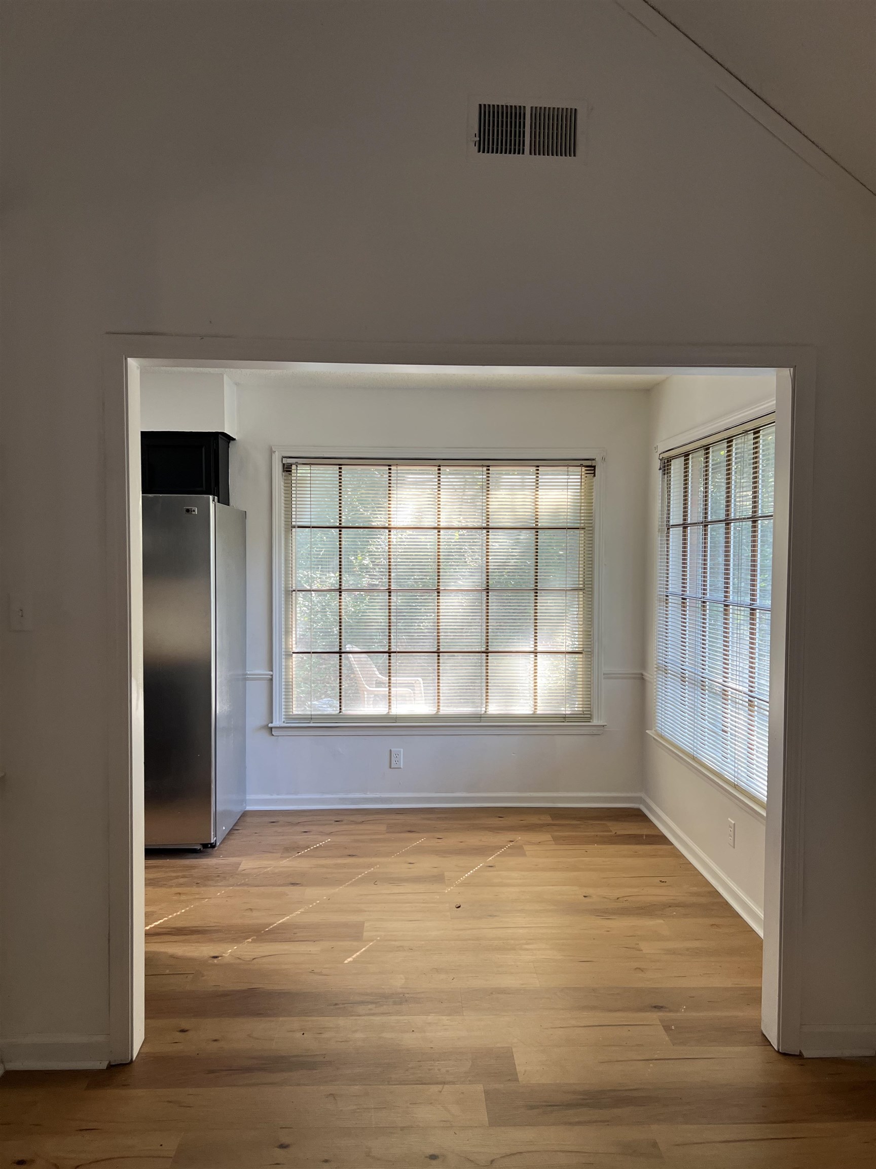 7043 Boxborough Cv Property Photo 4
