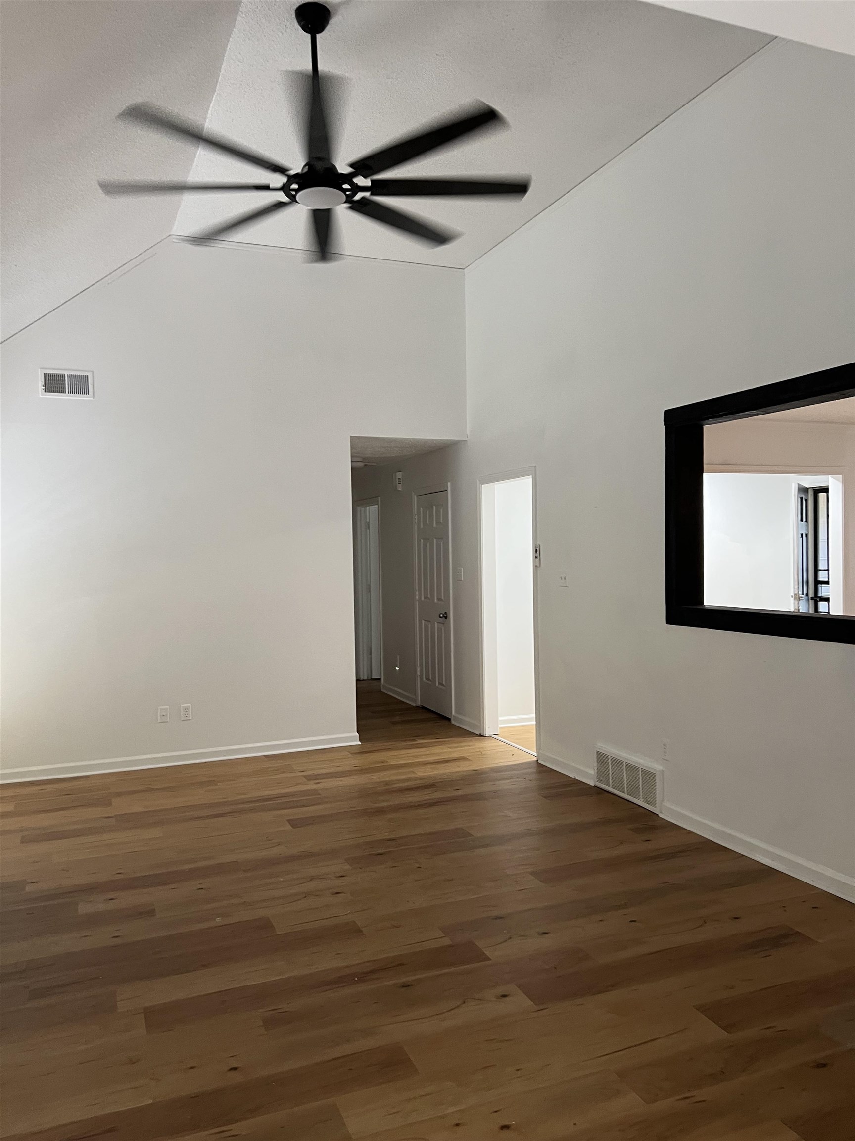 7043 Boxborough Cv Property Photo 6