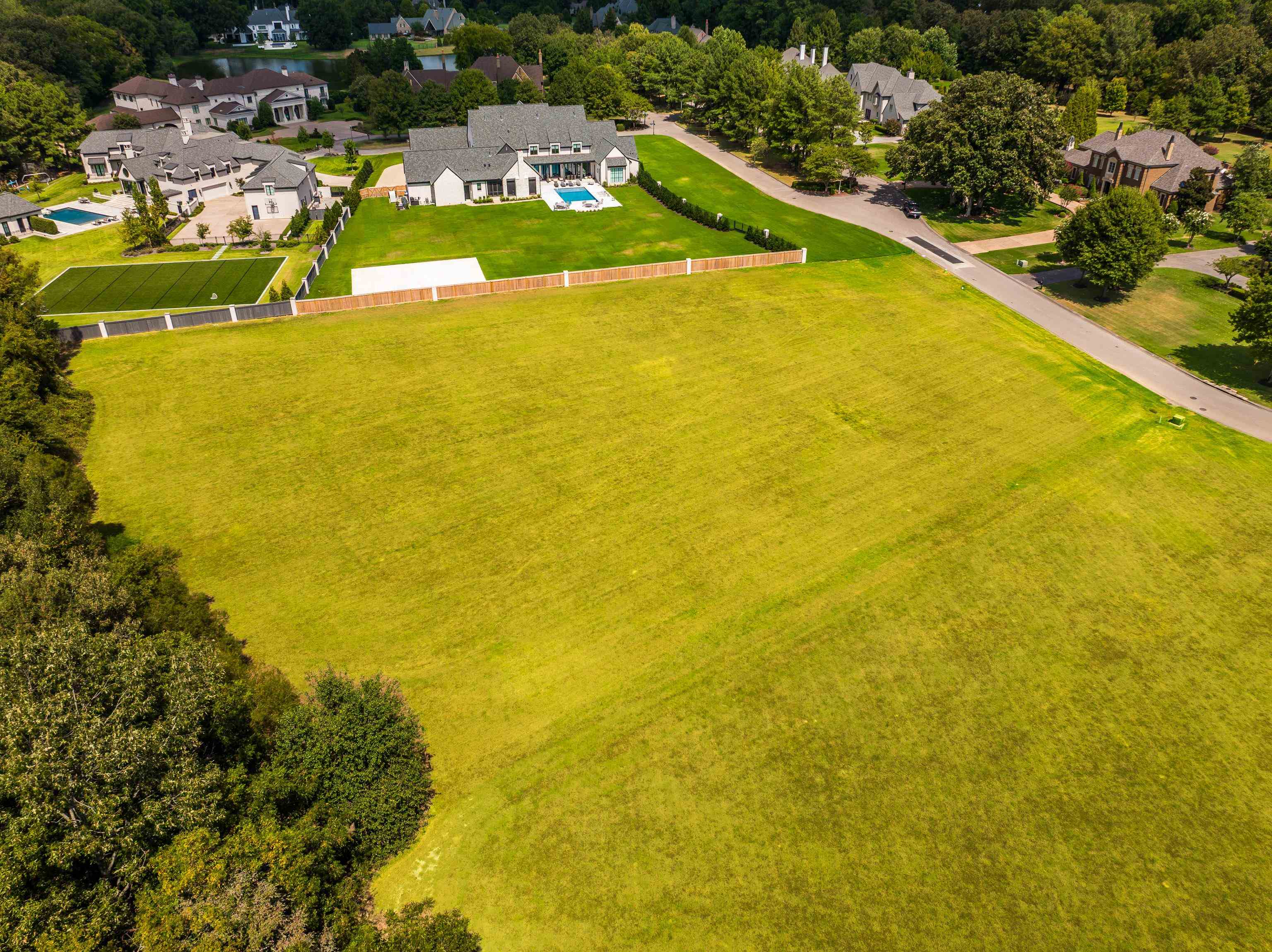 Dubray Manor Dr Property Photo 20
