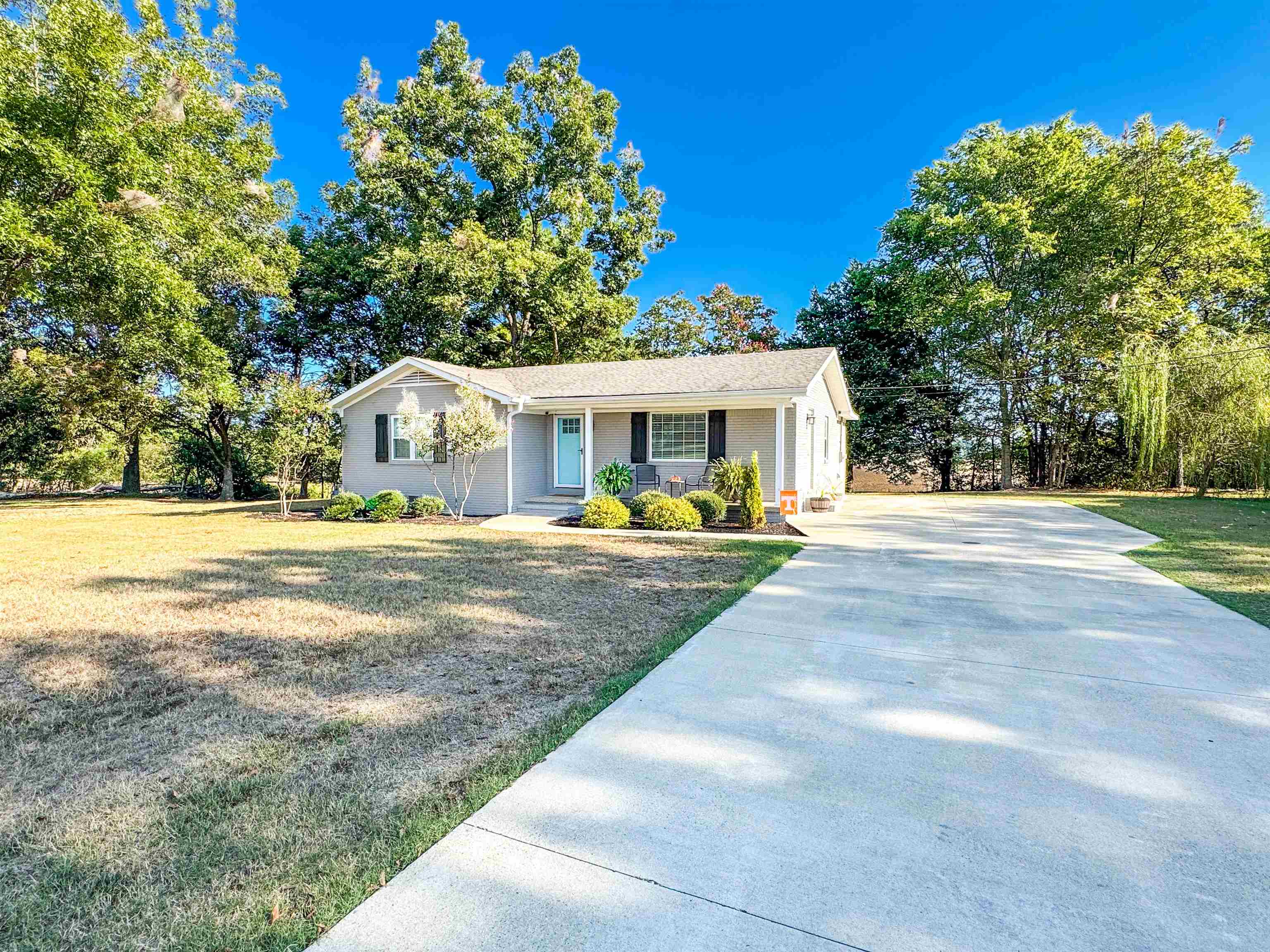 2034 Bride Rd Property Photo 2