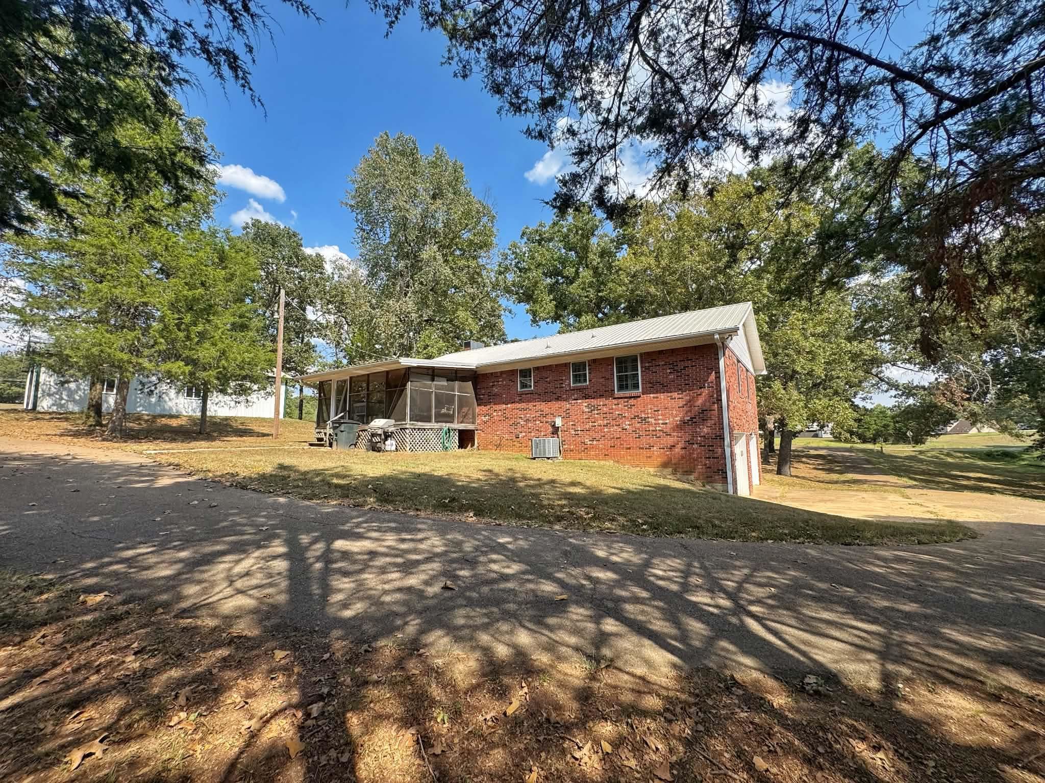310 Shelton Loop Property Photo 5