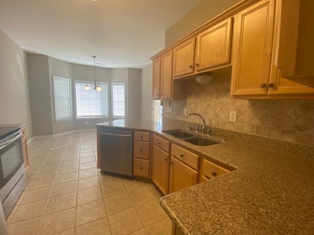 10471 Ashboro Dr Property Photo 3
