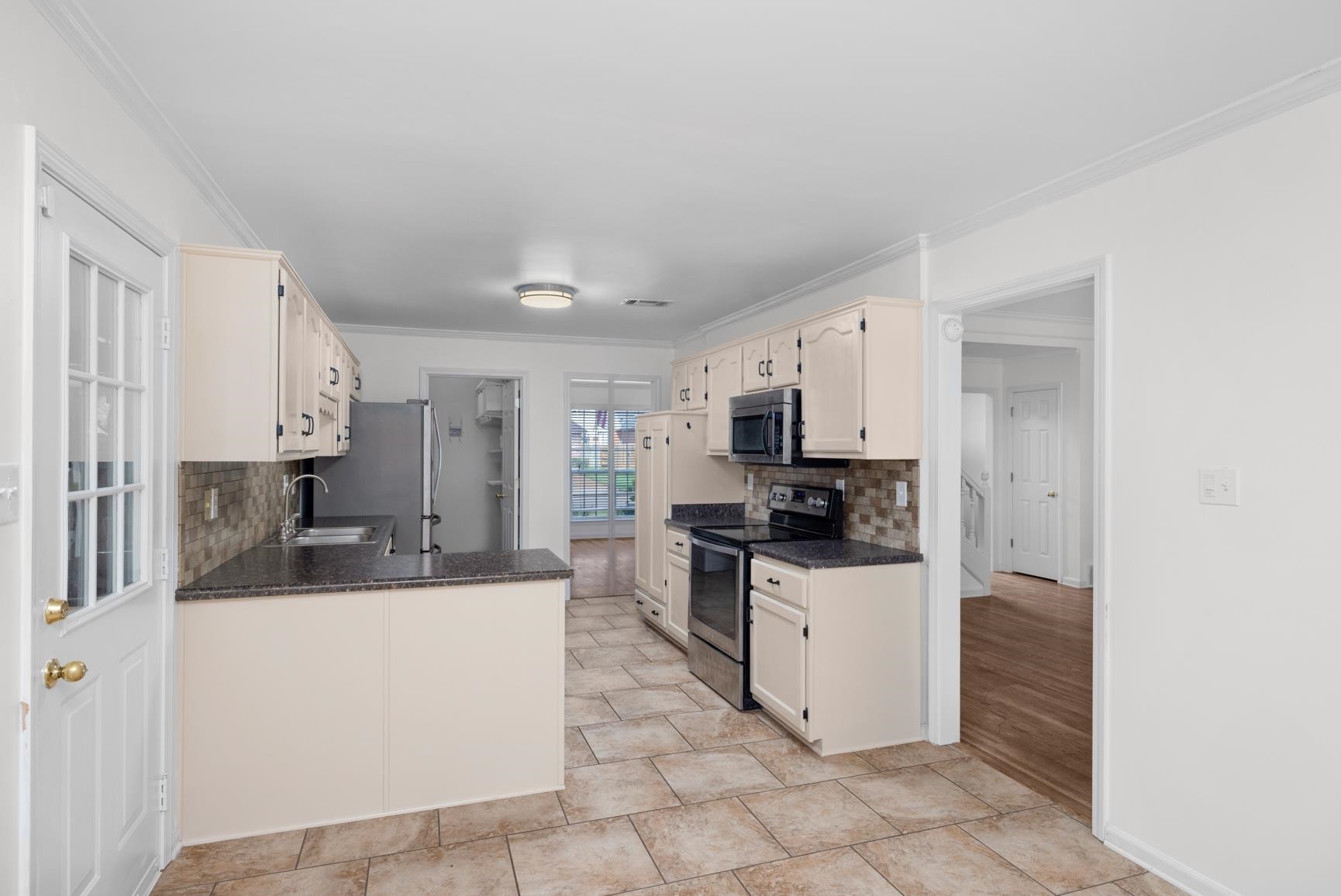 6649 Vallendar Cv Property Photo 10