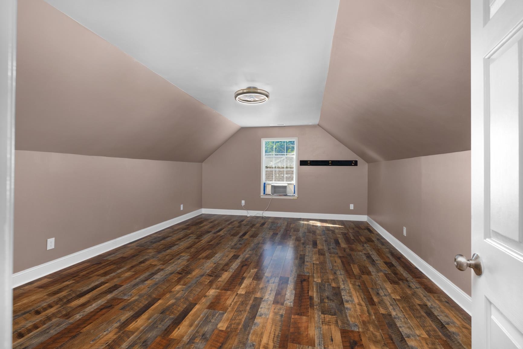 6649 Vallendar Cv Property Photo 31