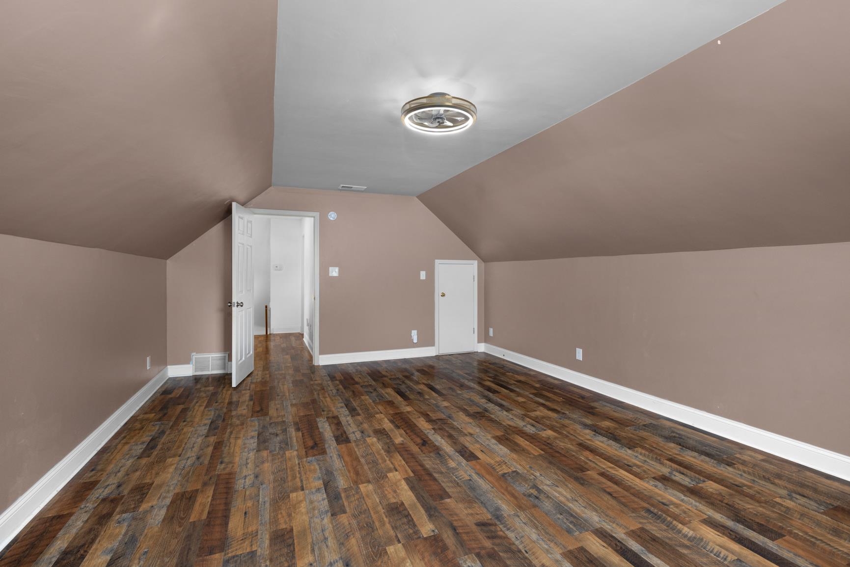 6649 Vallendar Cv Property Photo 32