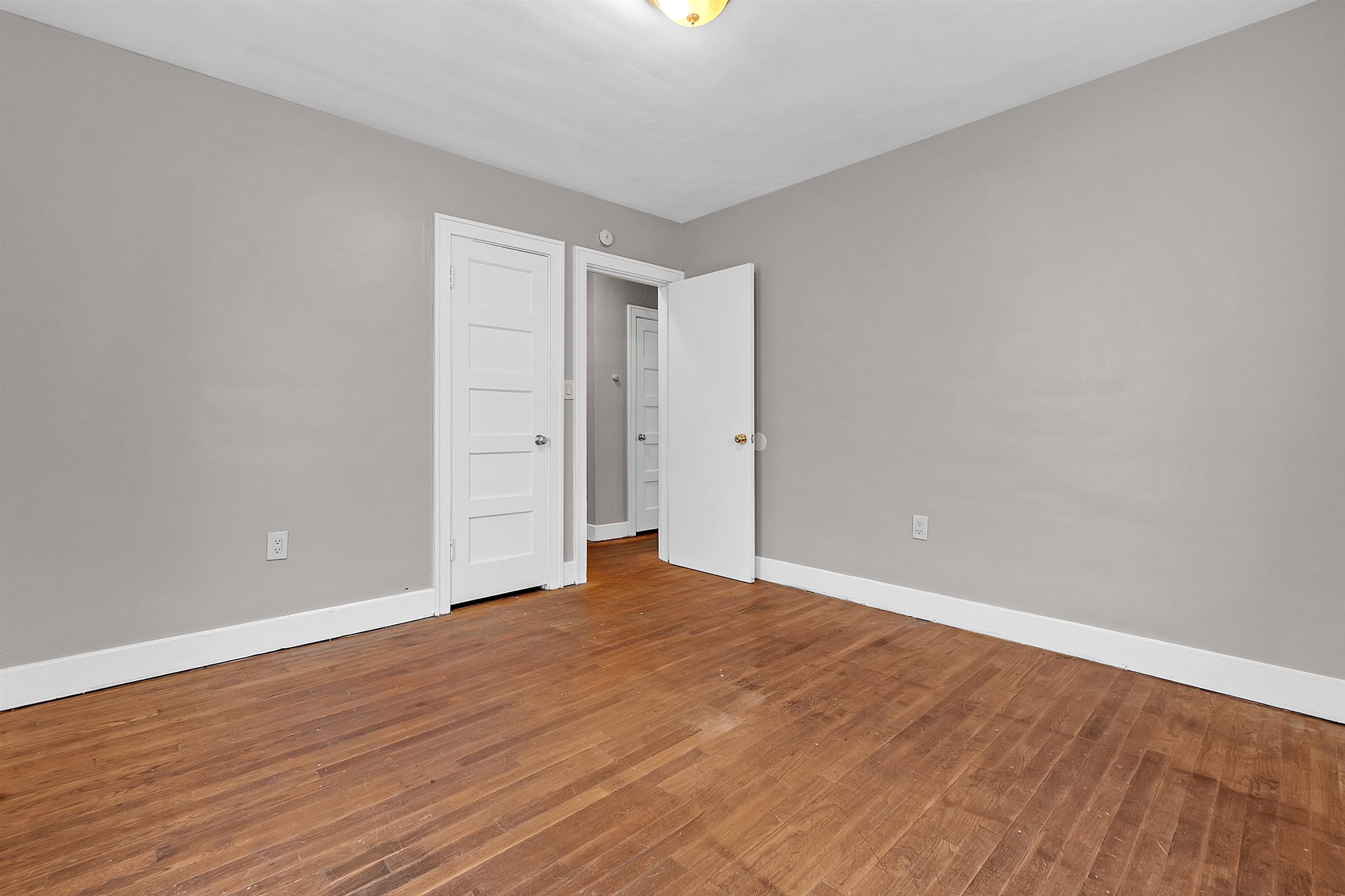 2325 Riley Ave Property Photo 5