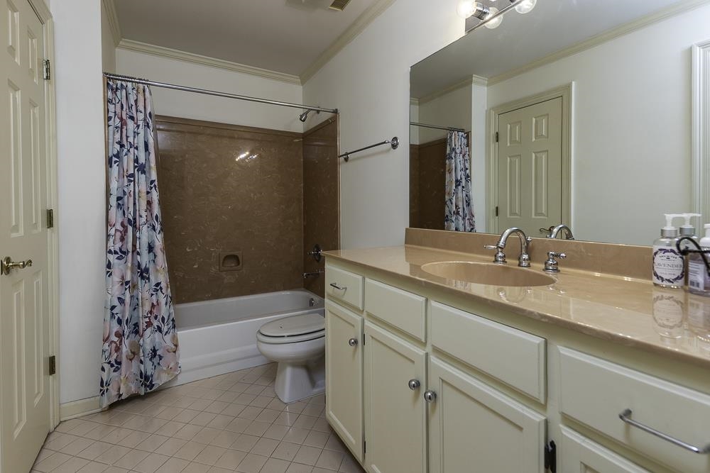 465 Riveredge Dr W Property Photo 33