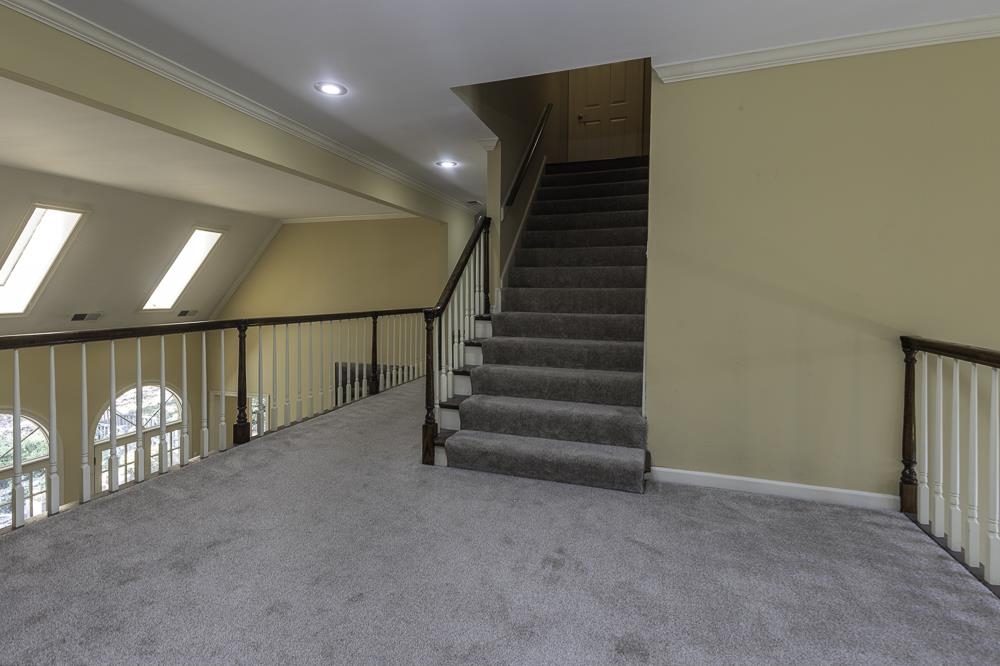 465 Riveredge Dr W Property Photo 38