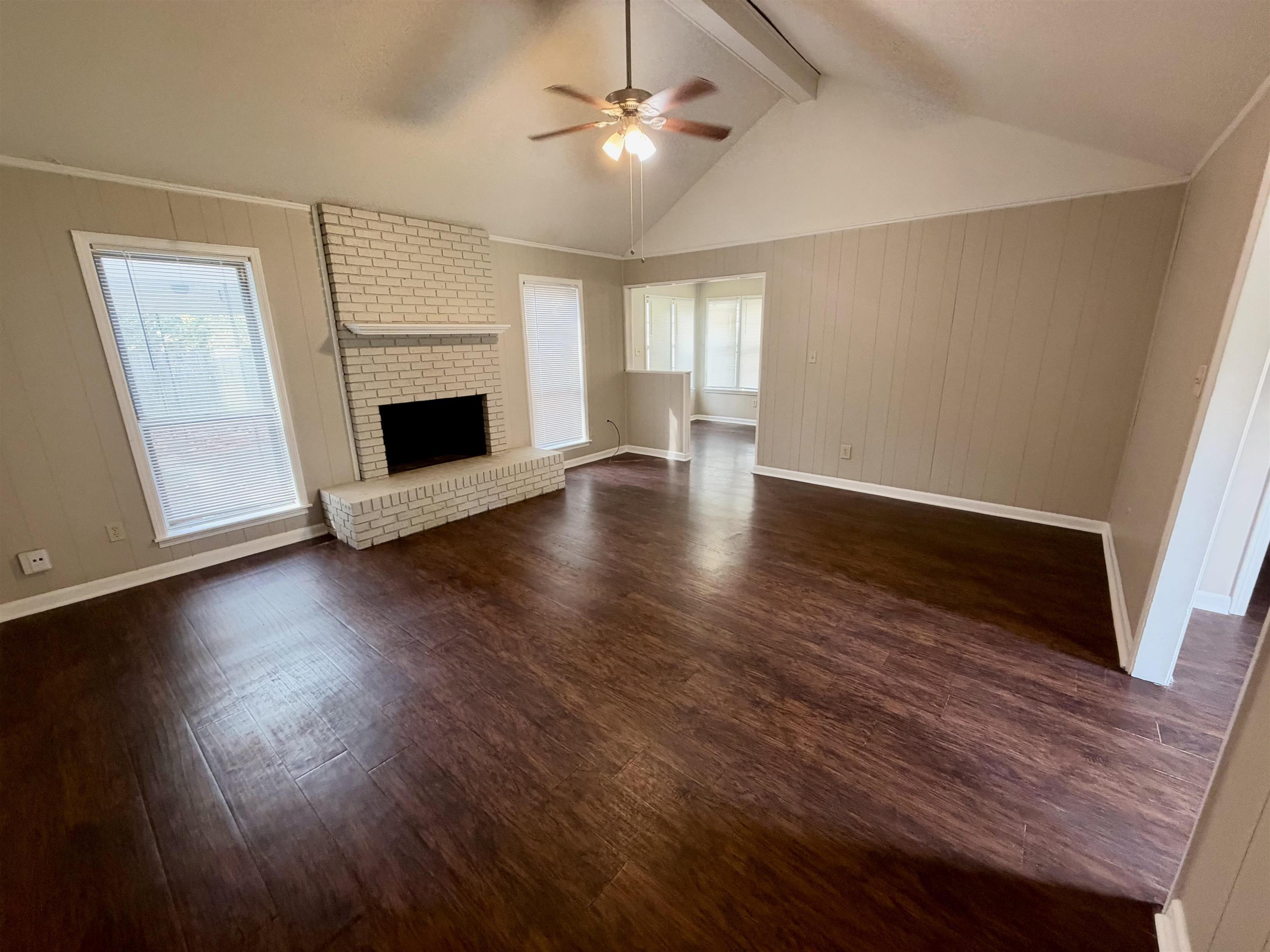 5363 Gloucester Ave Property Photo 2