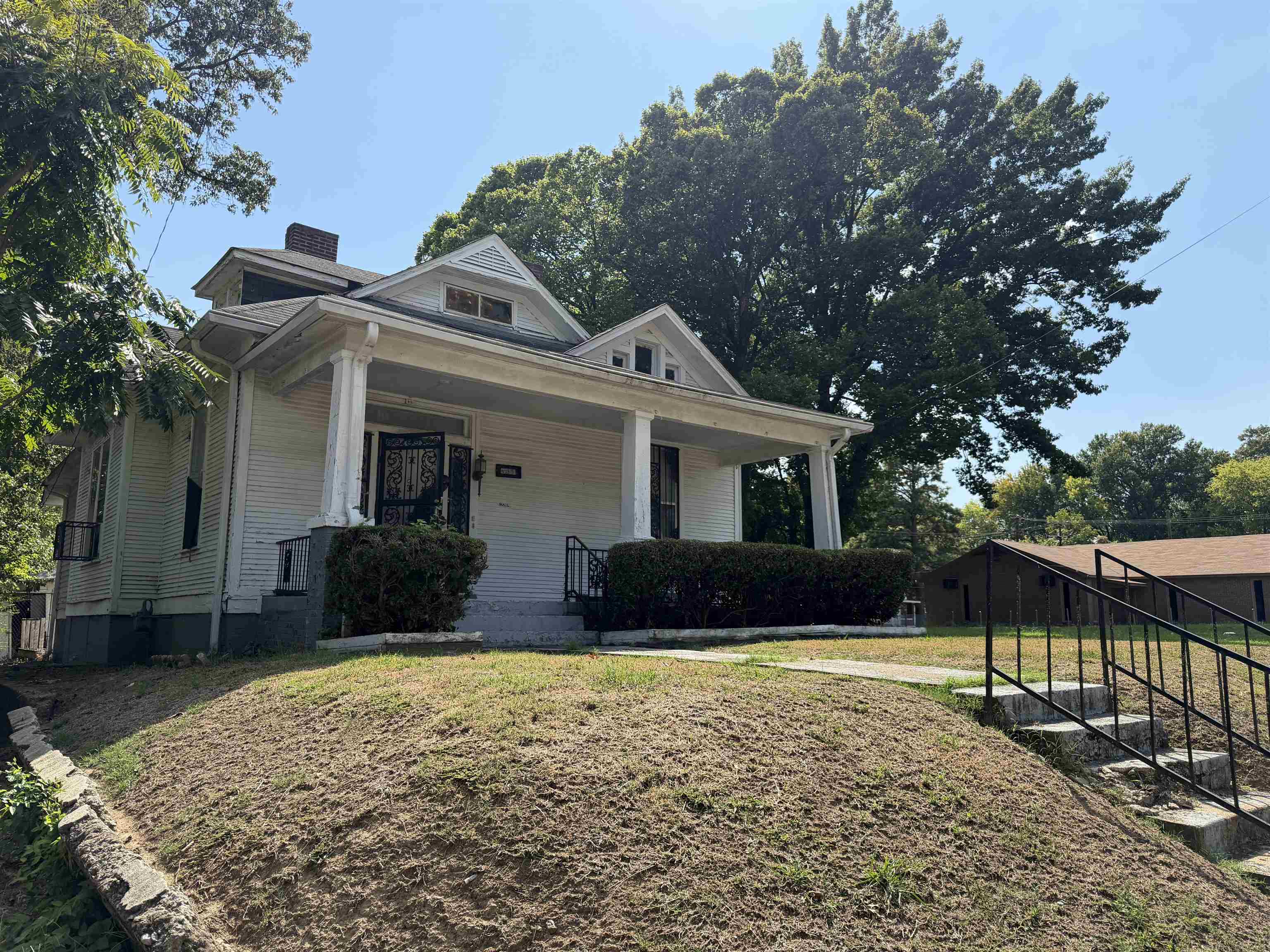 541 E Trigg Ave E Property Photo 3