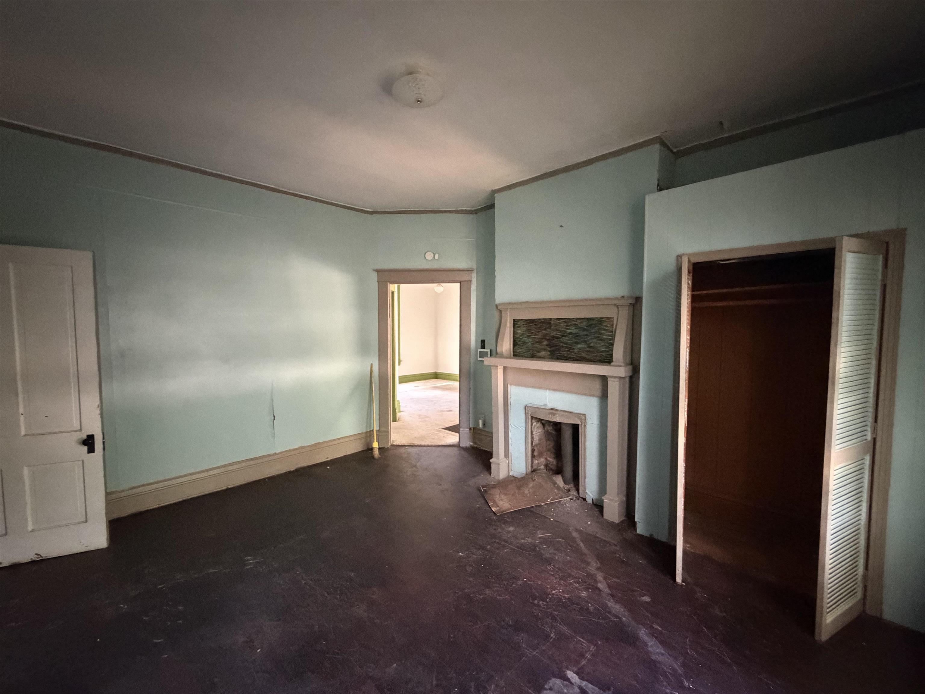 541 E Trigg Ave E Property Photo 11
