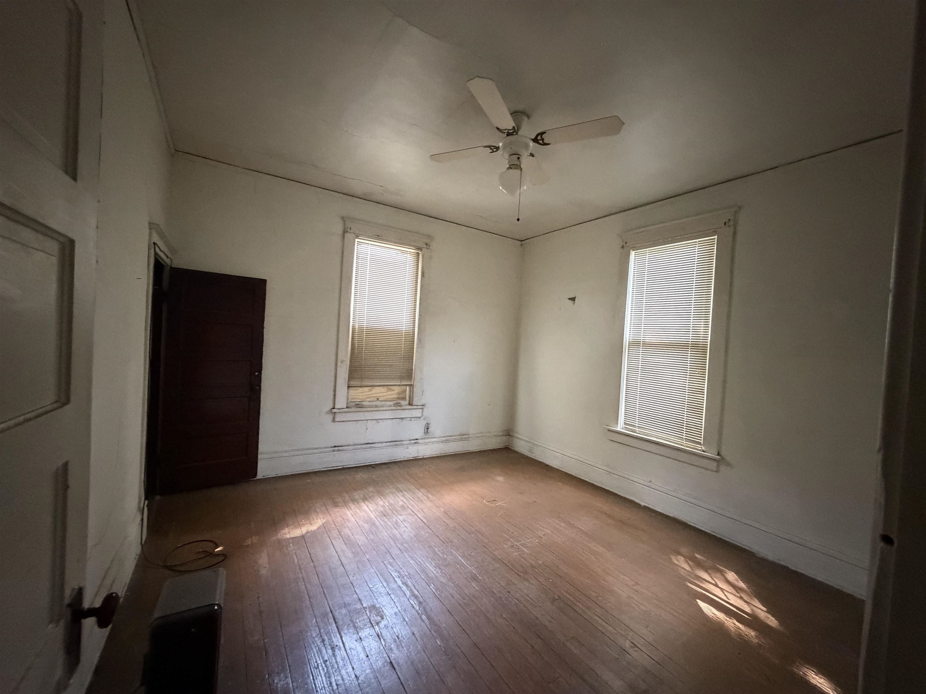 541 E Trigg Ave E Property Photo 16