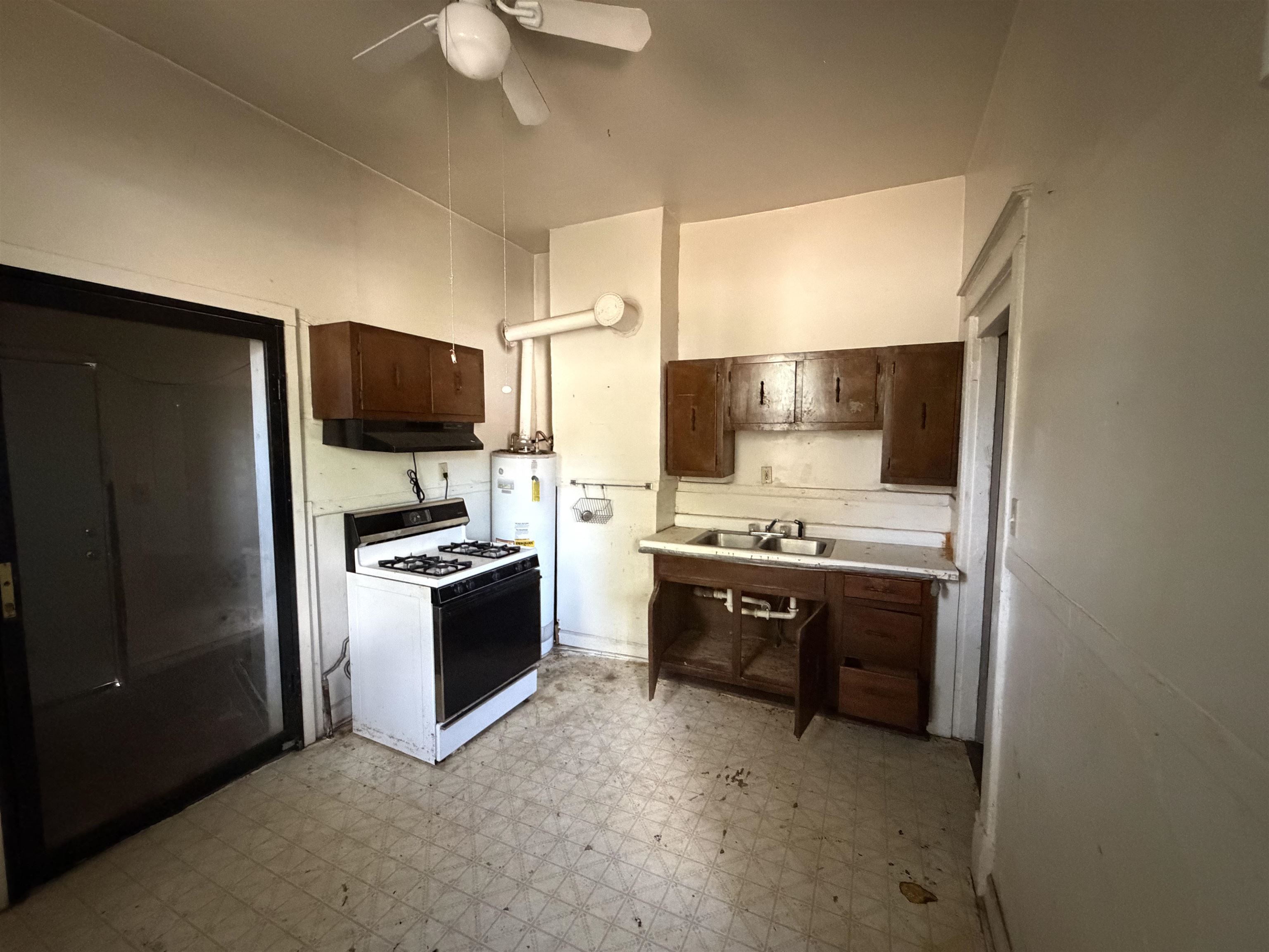 541 E Trigg Ave E Property Photo 19