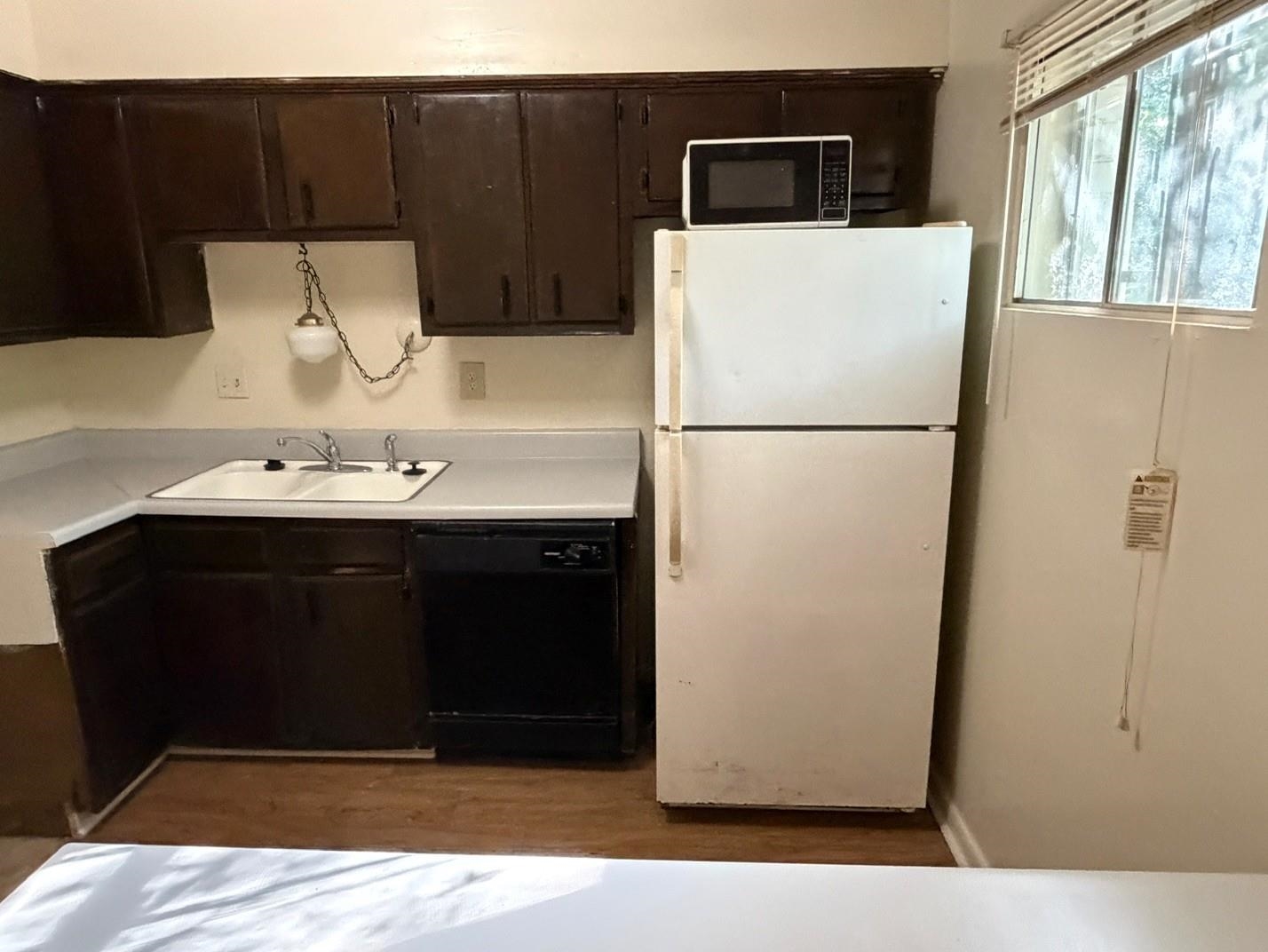 679 Miles Dr 679 Property Photo 2