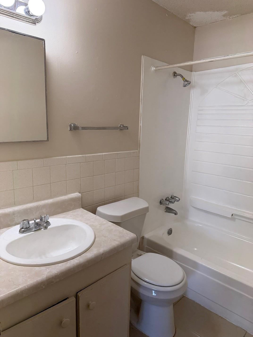 679 Miles Dr 679 Property Photo 10