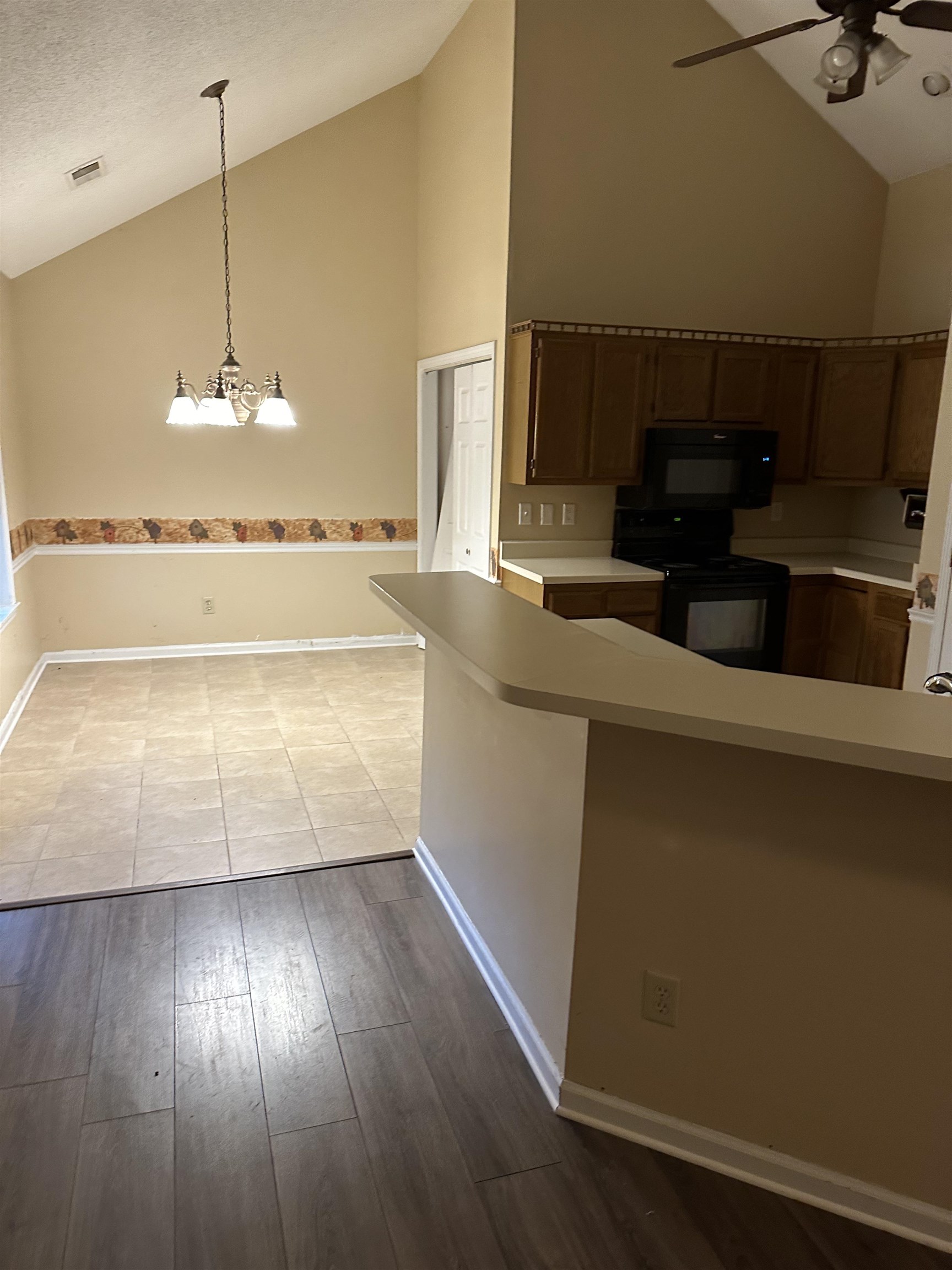 7551 Meadowland Dr Property Photo 20