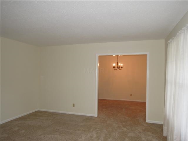 6300 Heathcliff Cv Property Photo 3